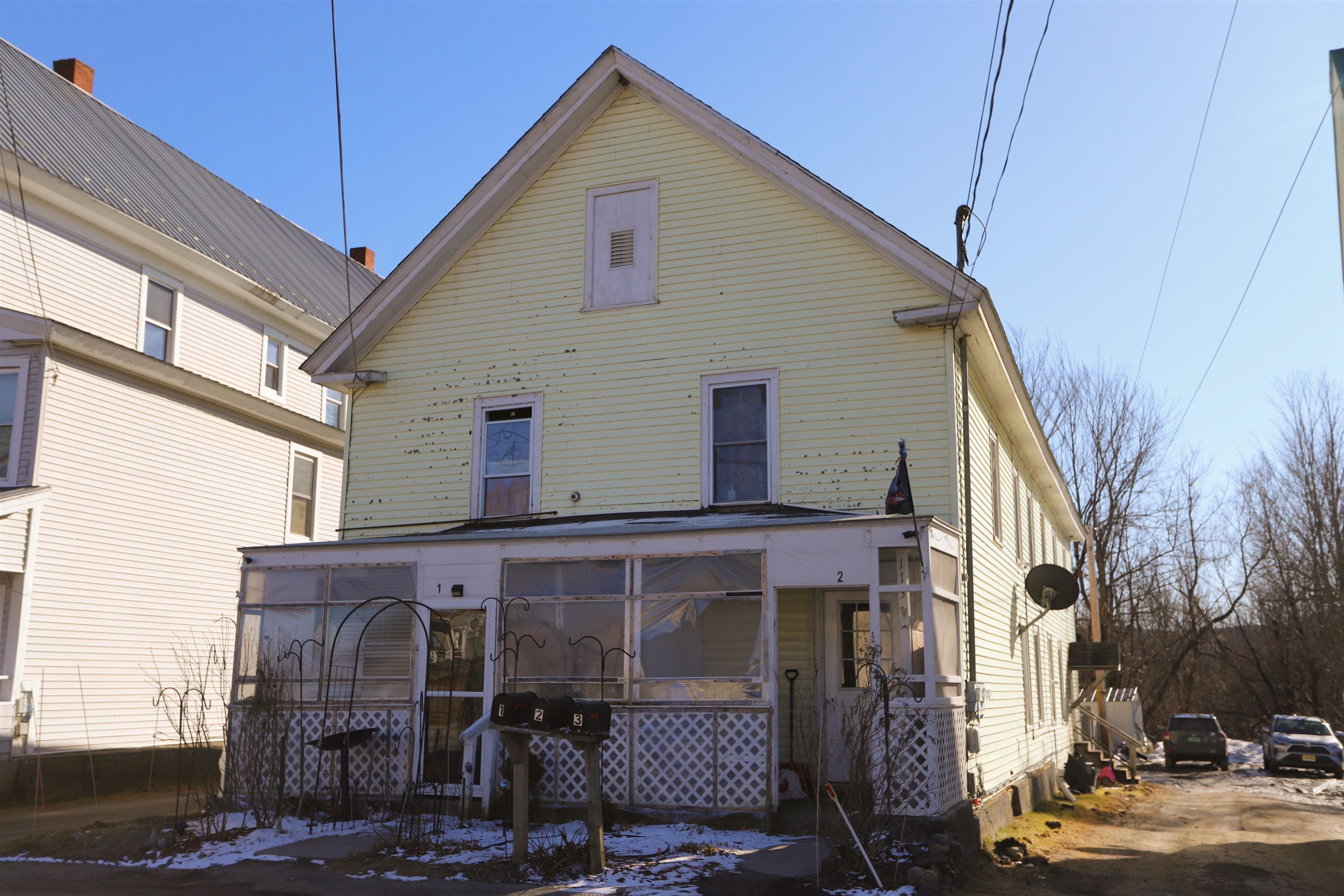113 Railroad Street Property Photo