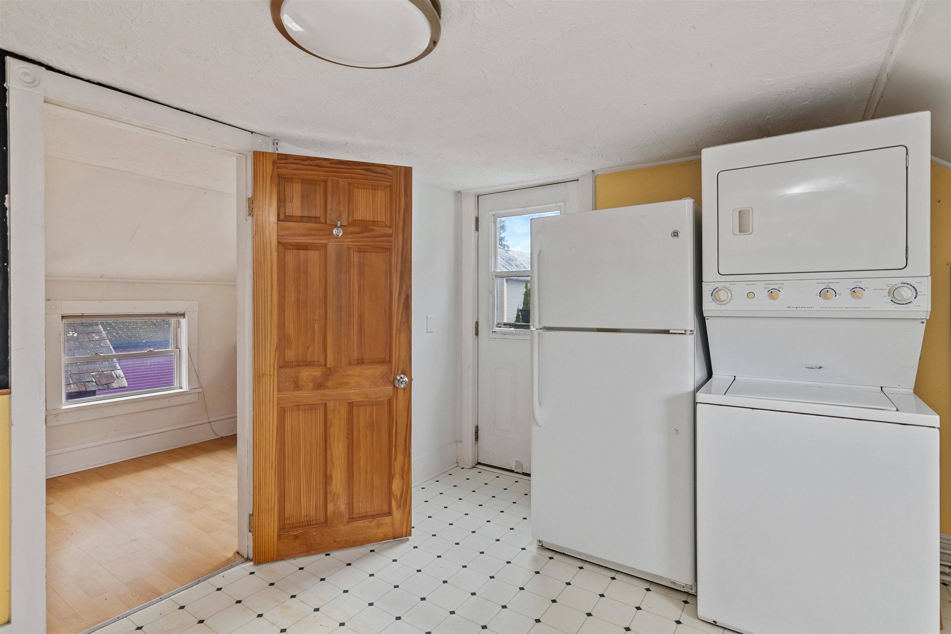 35 Convent Square Property Photo 12
