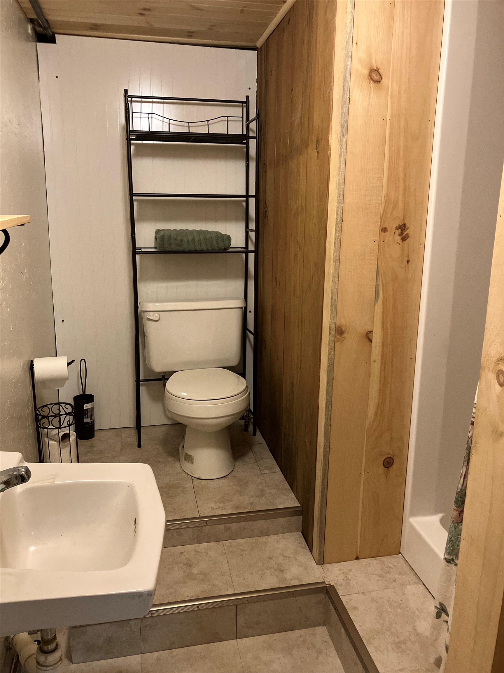 4189 East Hill Road Property Photo 14