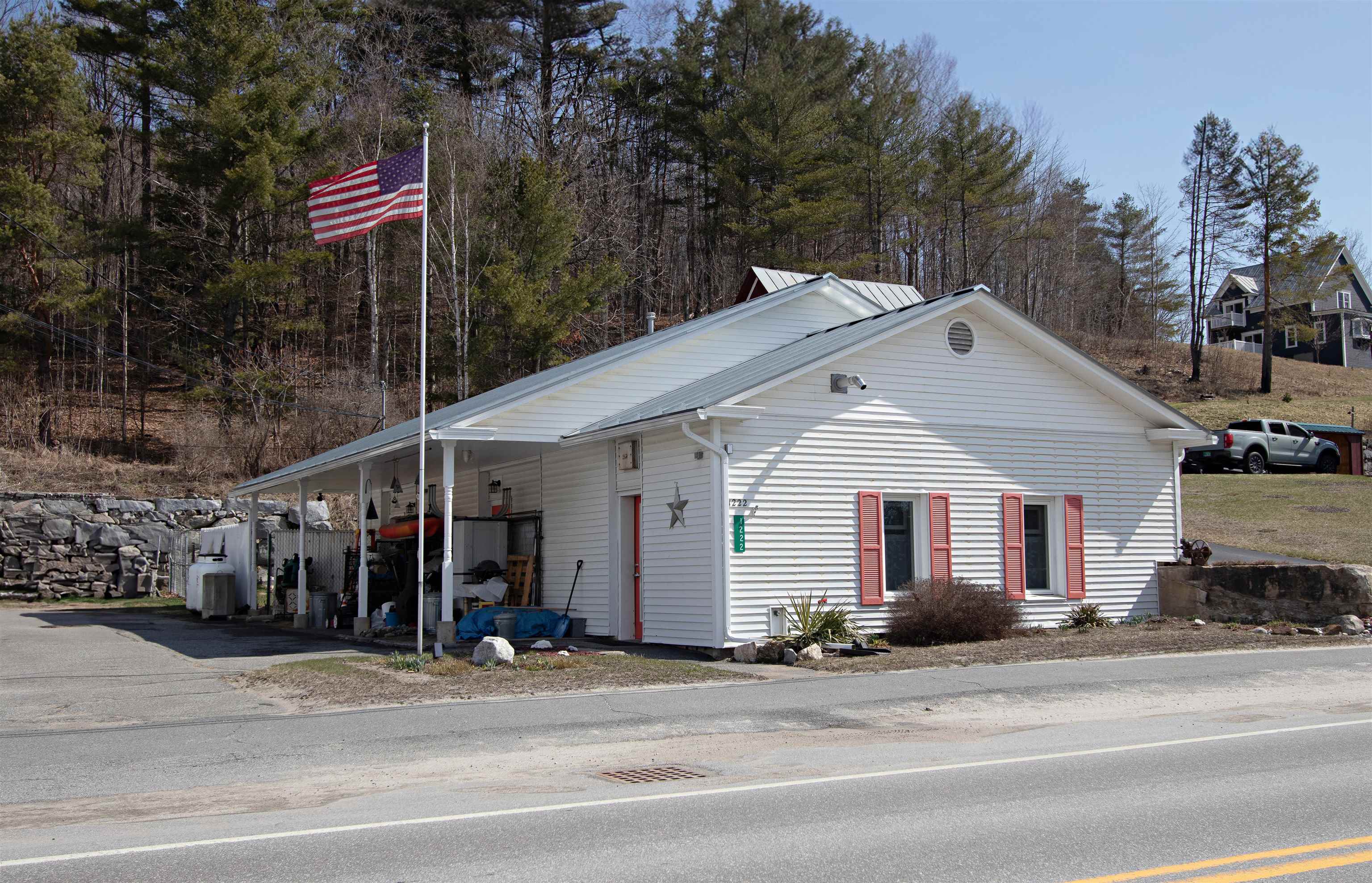 1222 Scott Highway Property Photo 1