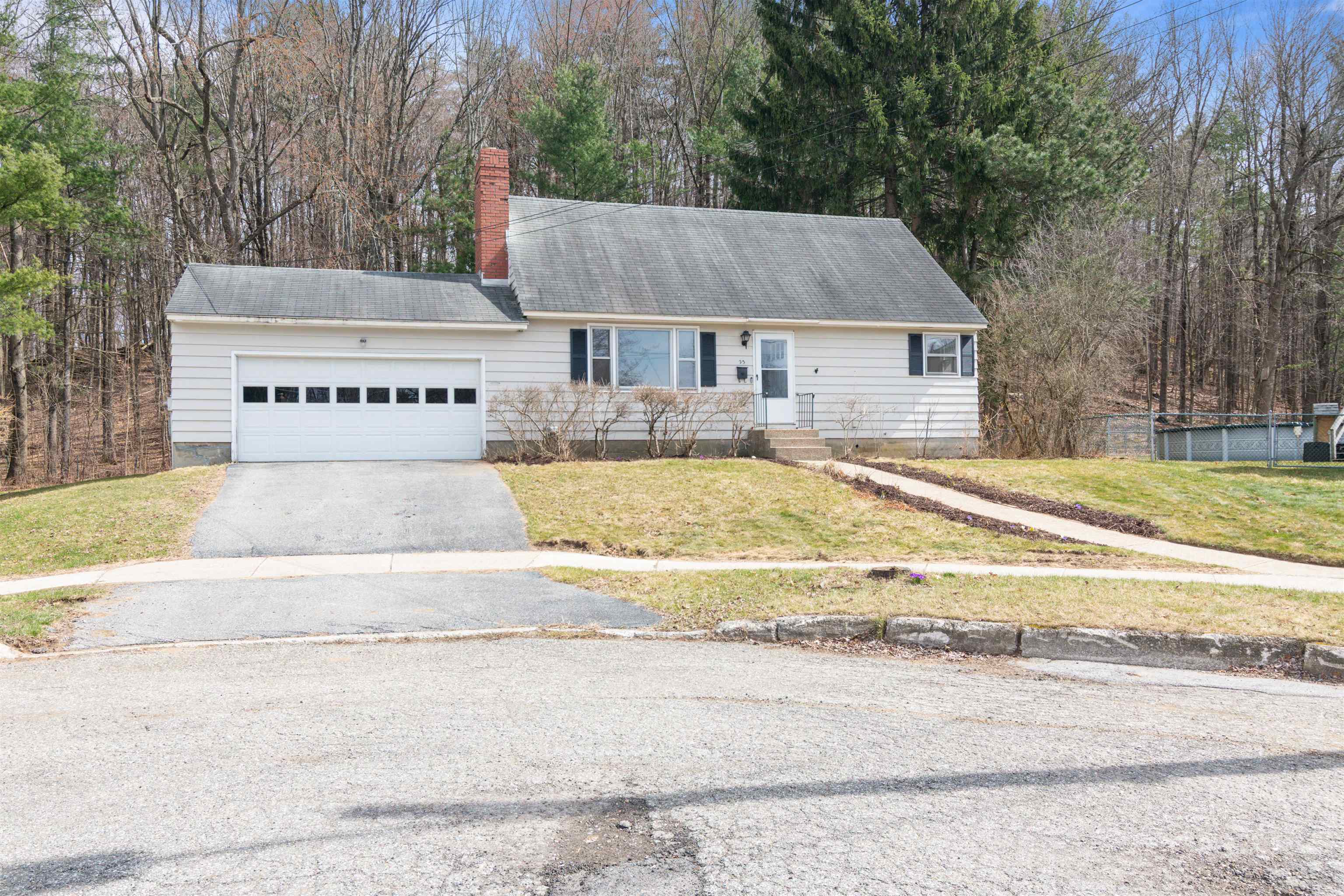 23 Moore Court Property Photo 2