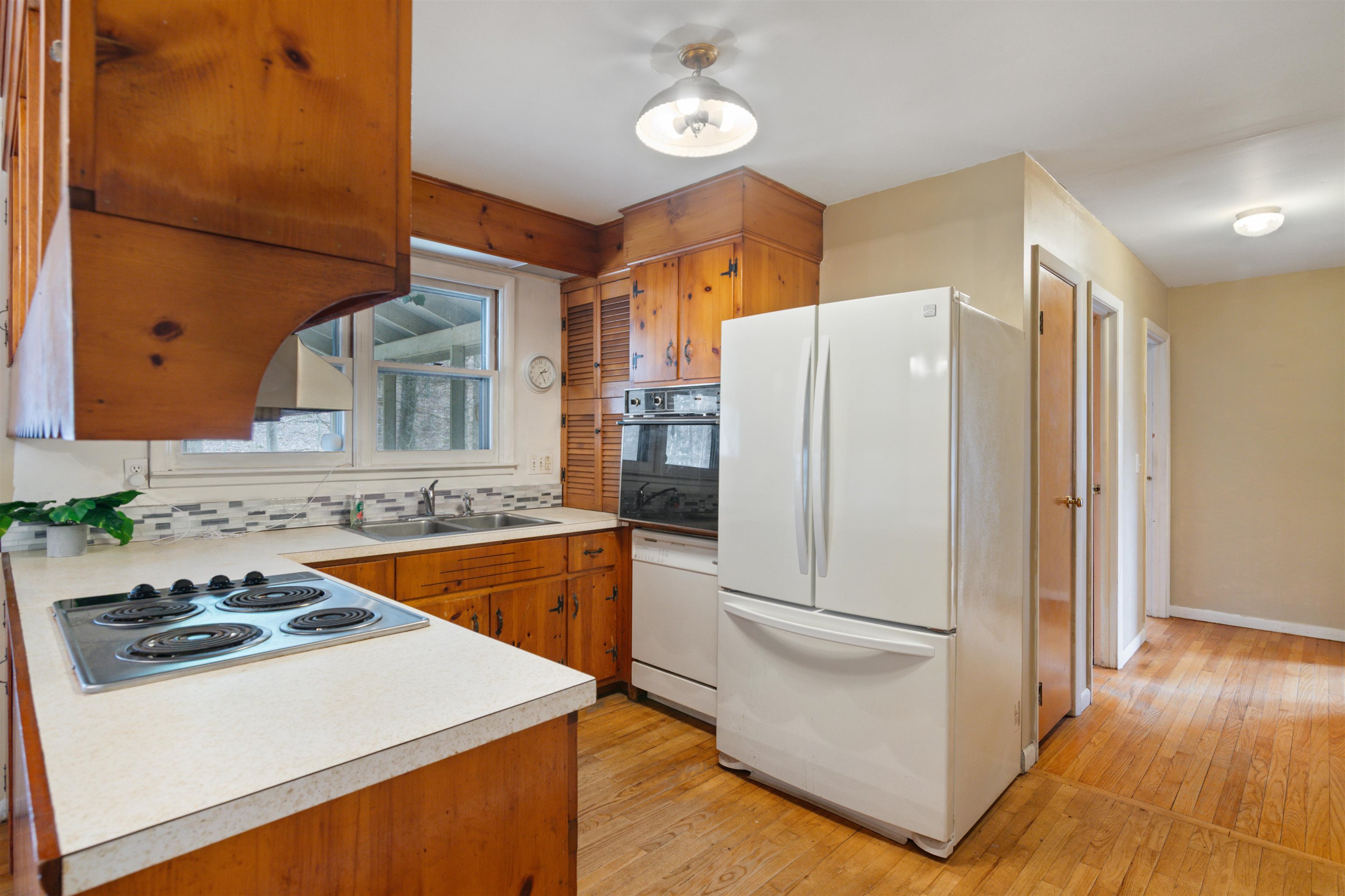 23 Moore Court Property Photo 9