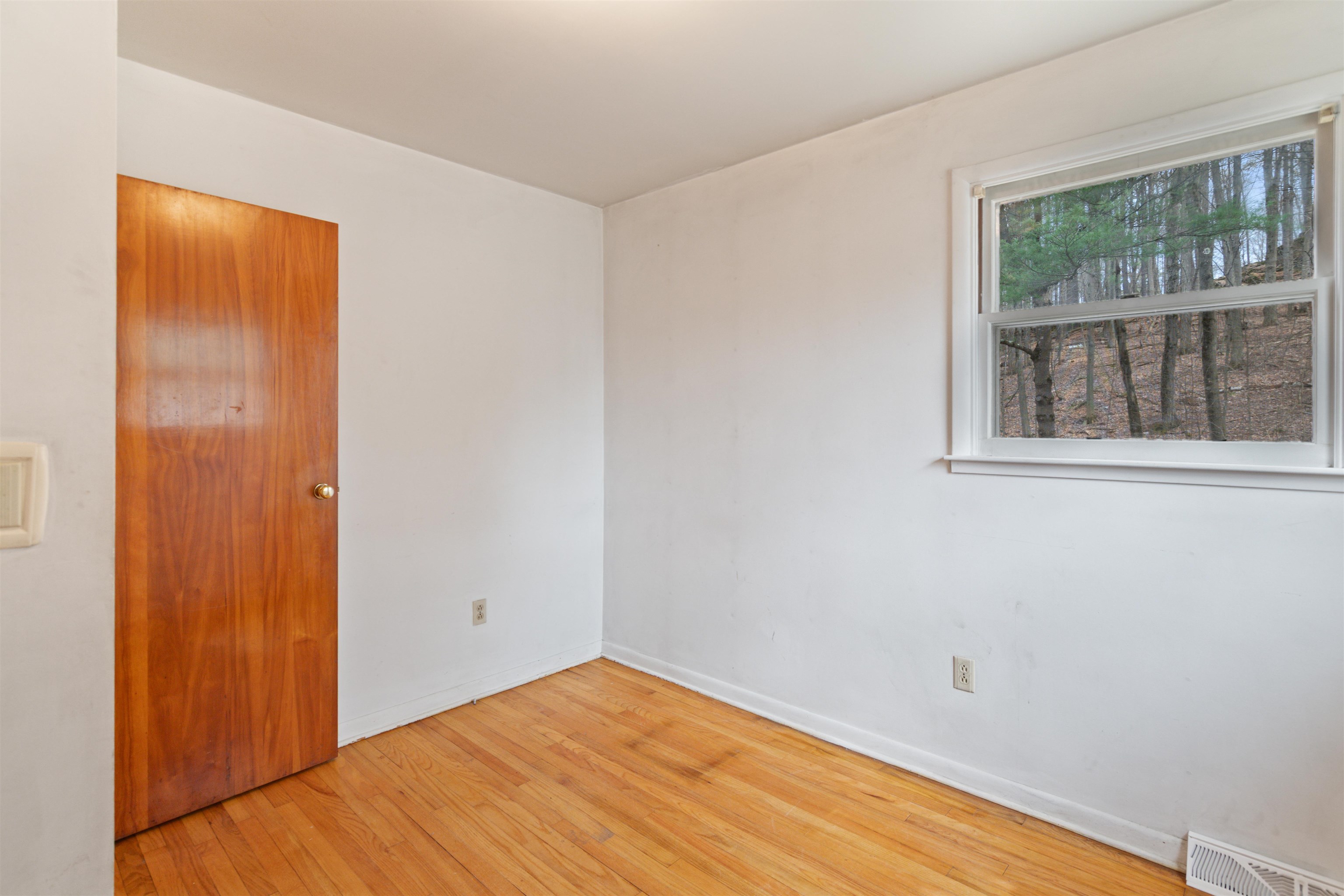 23 Moore Court Property Photo 18