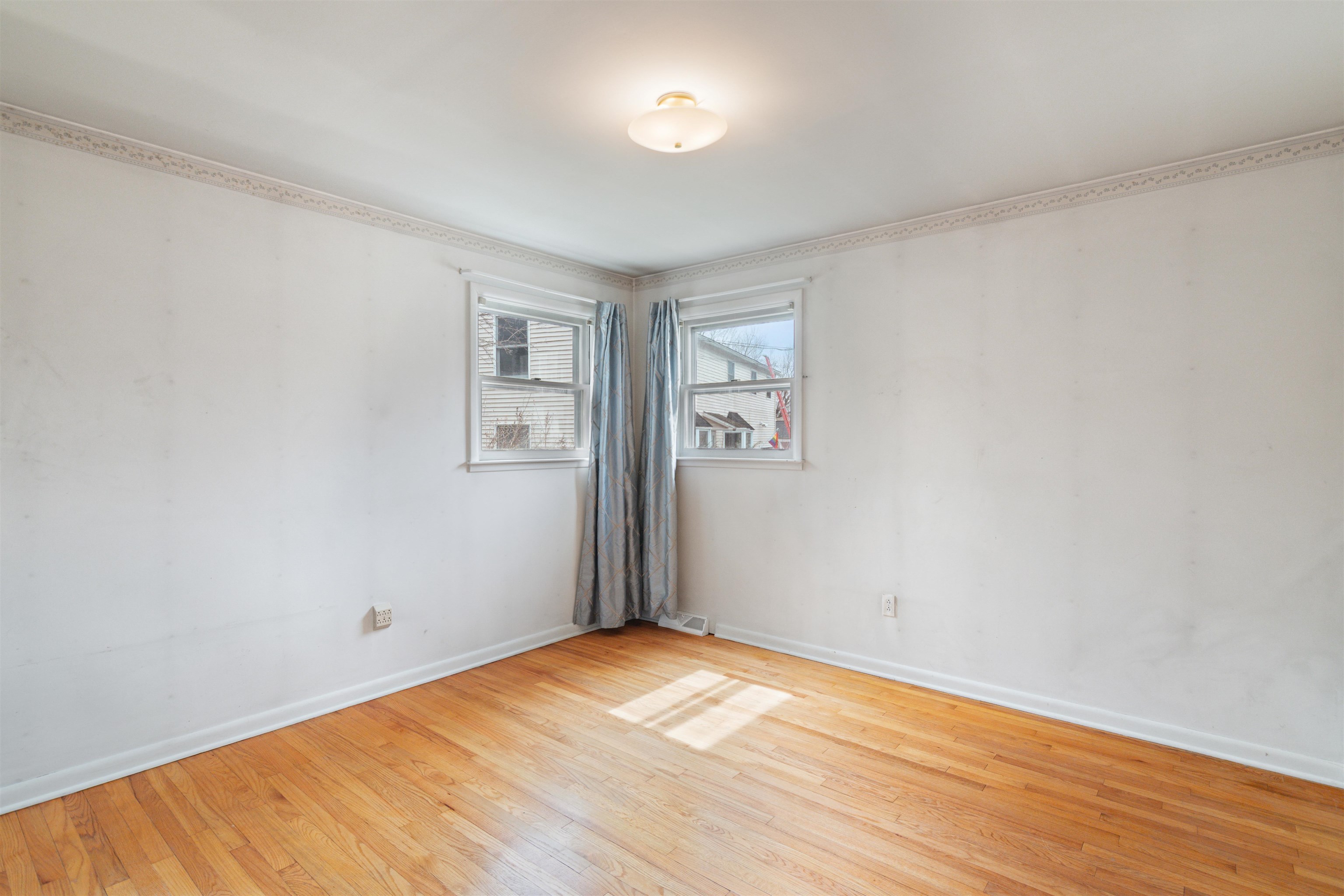 23 Moore Court Property Photo 19