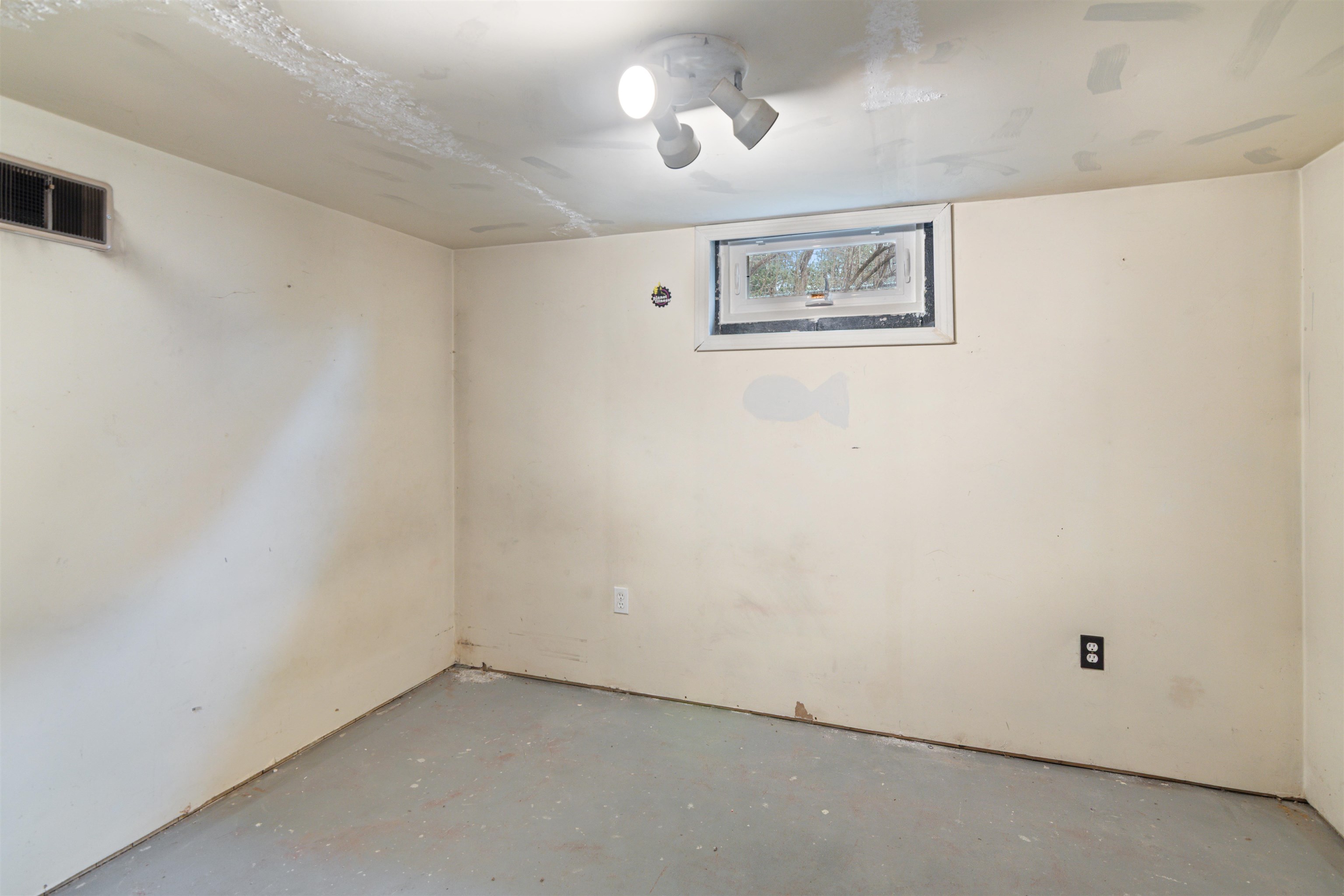 23 Moore Court Property Photo 29