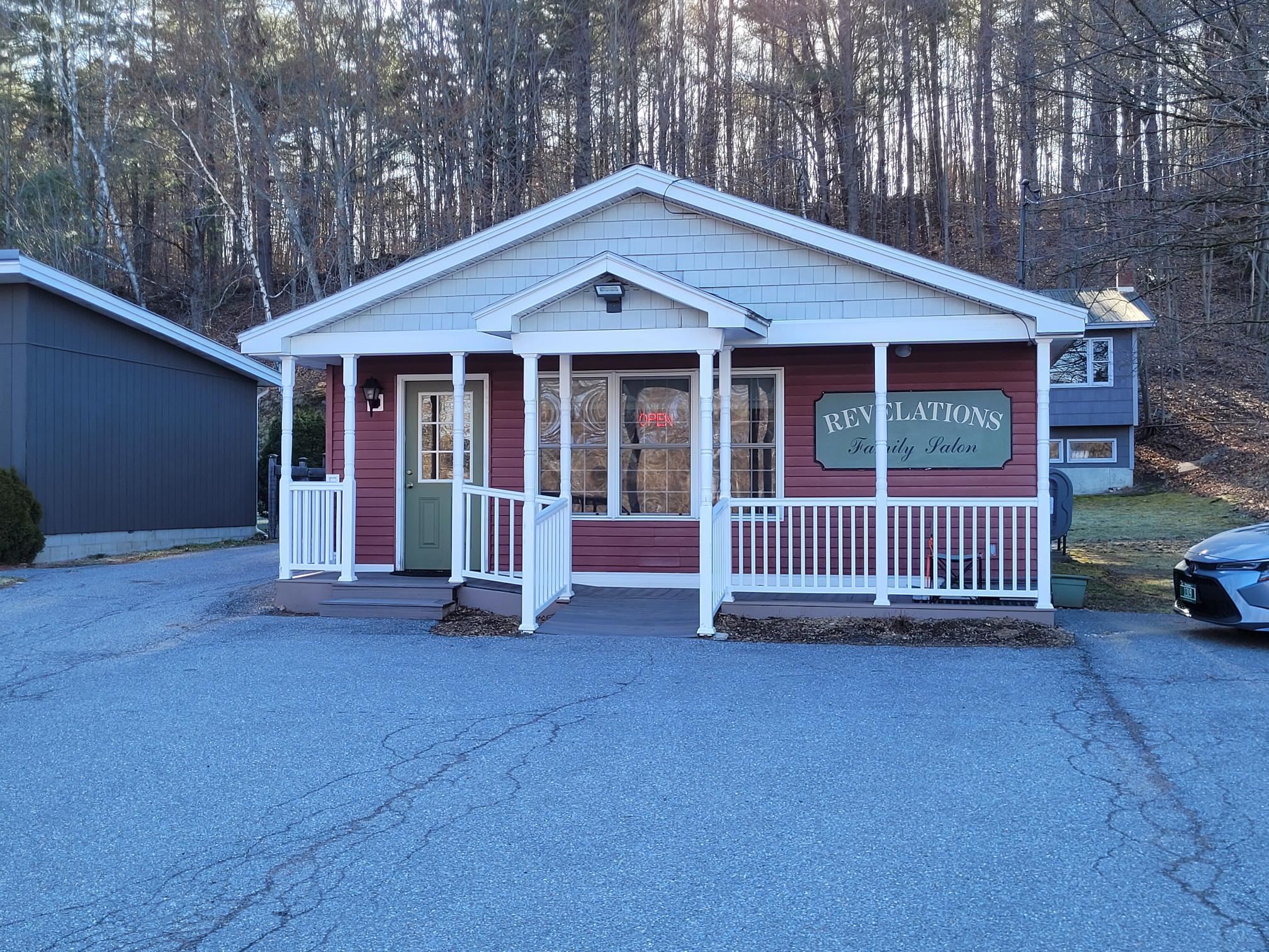 138 Railroad Street Property Photo