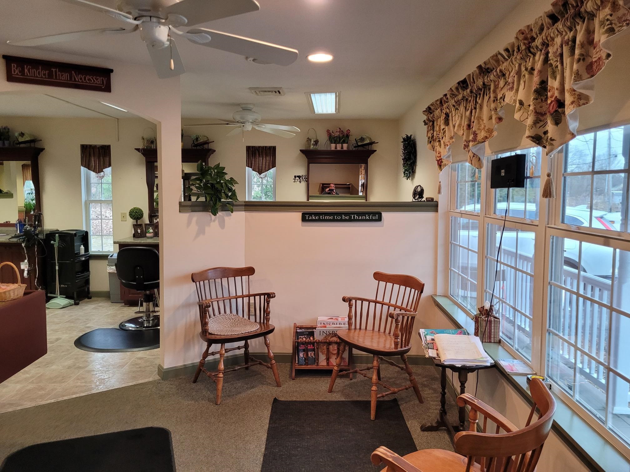 138 Railroad Street Property Photo 3