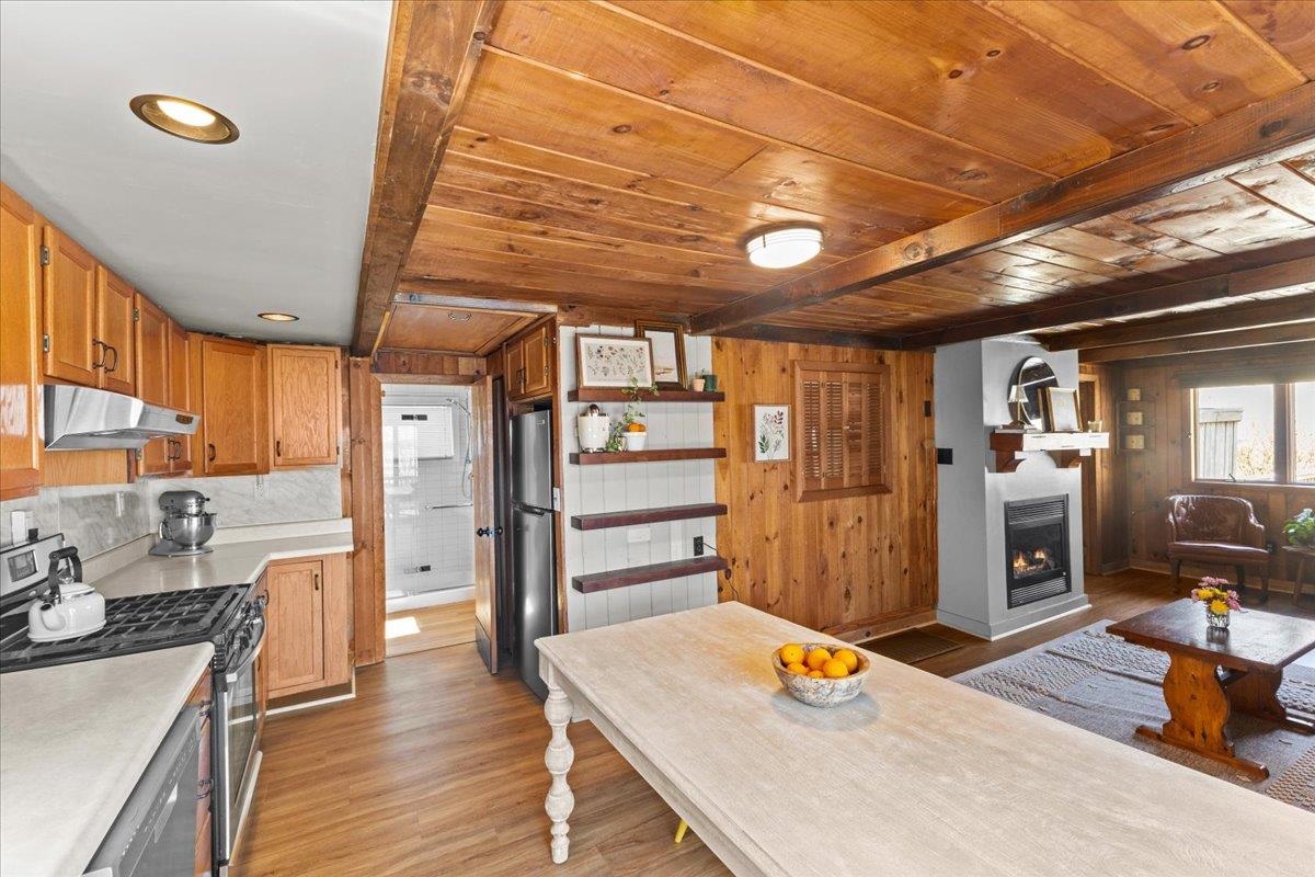 9 Marsh Lane Property Photo 16