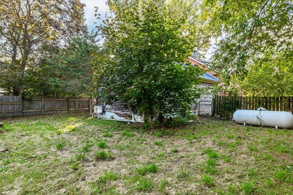2107 Main Street Property Photo 20
