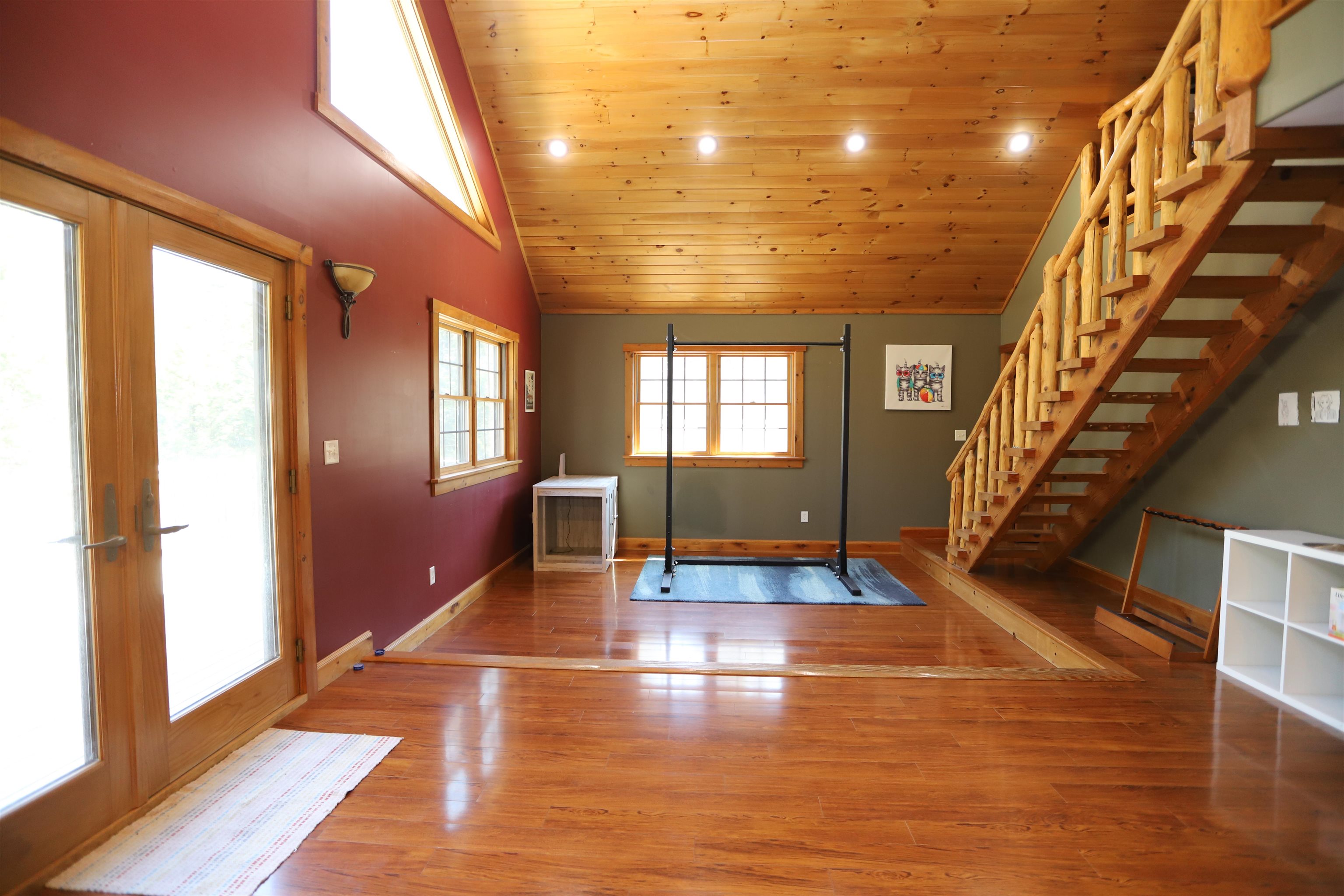 352 Currier Hill Drive Property Photo 8