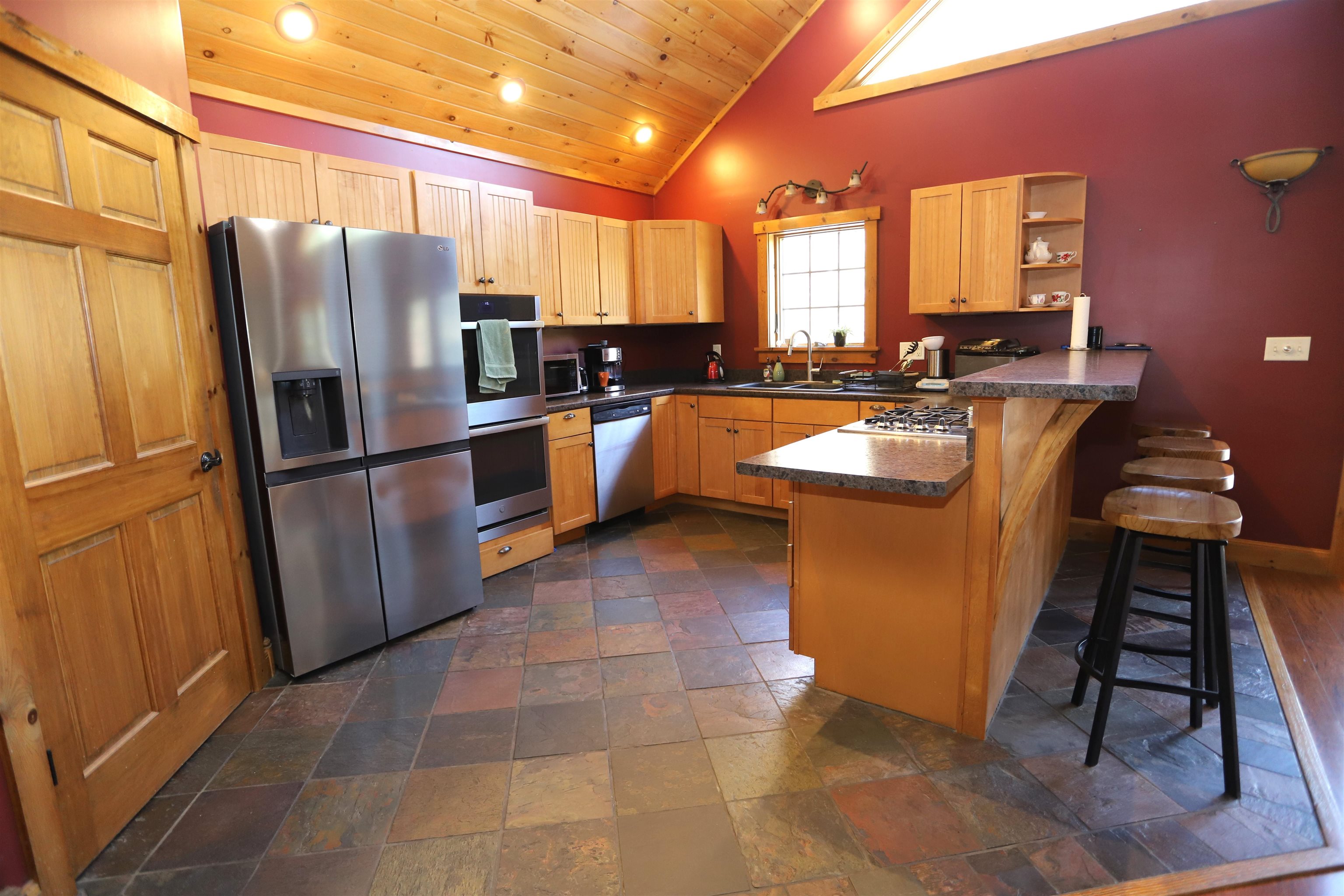 352 Currier Hill Drive Property Photo 10