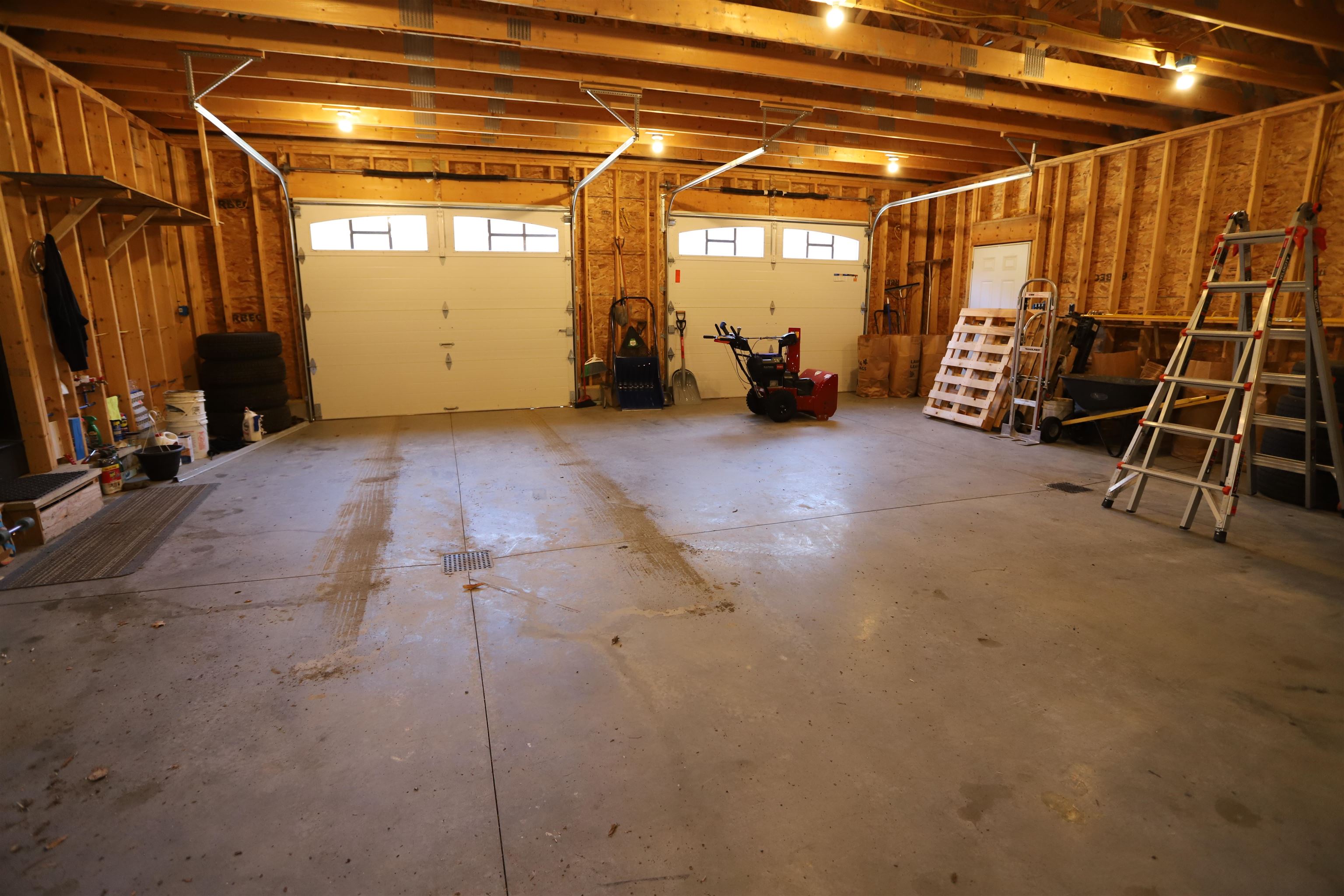 352 Currier Hill Drive Property Photo 29