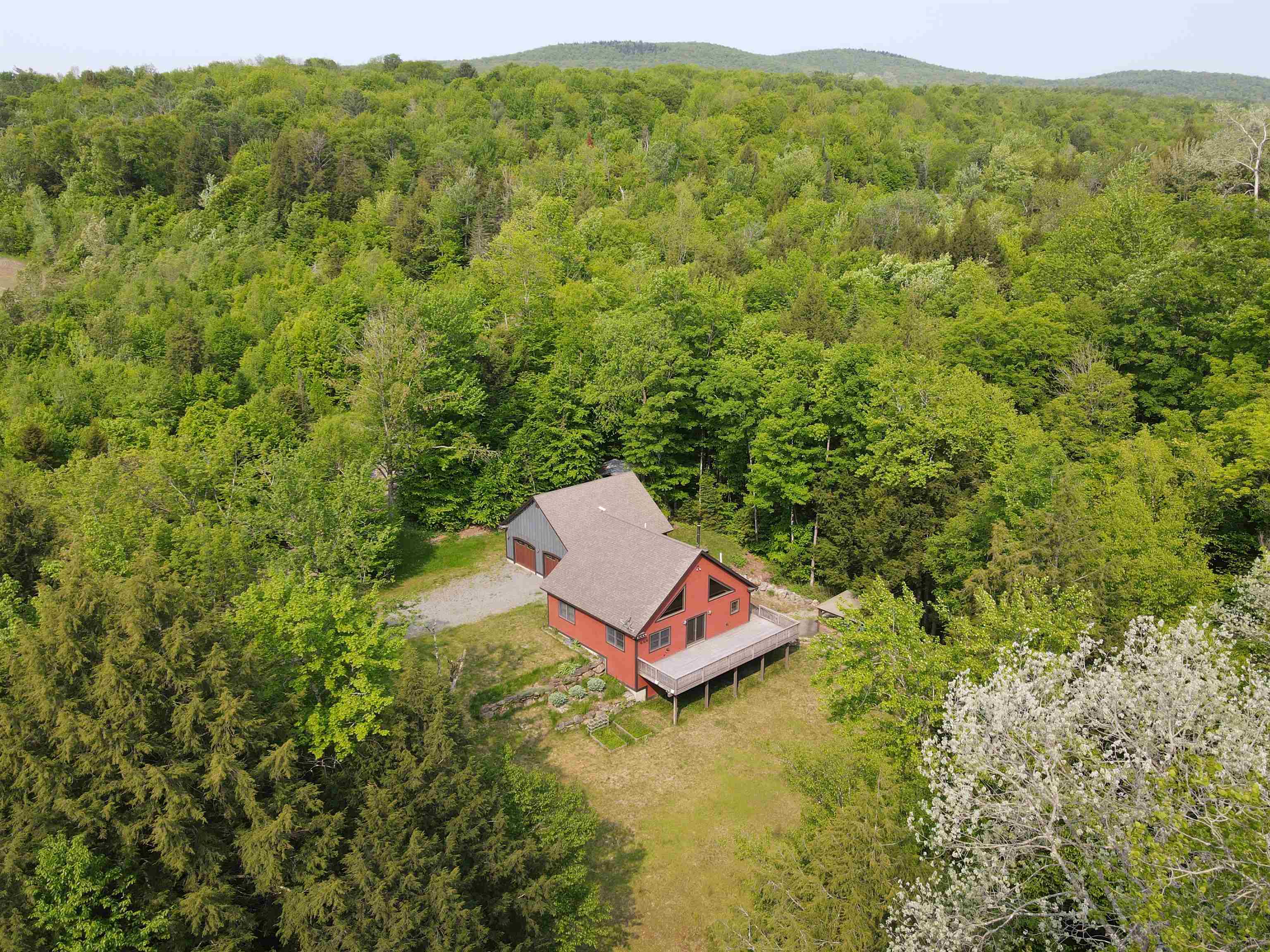 352 Currier Hill Drive Property Photo 48