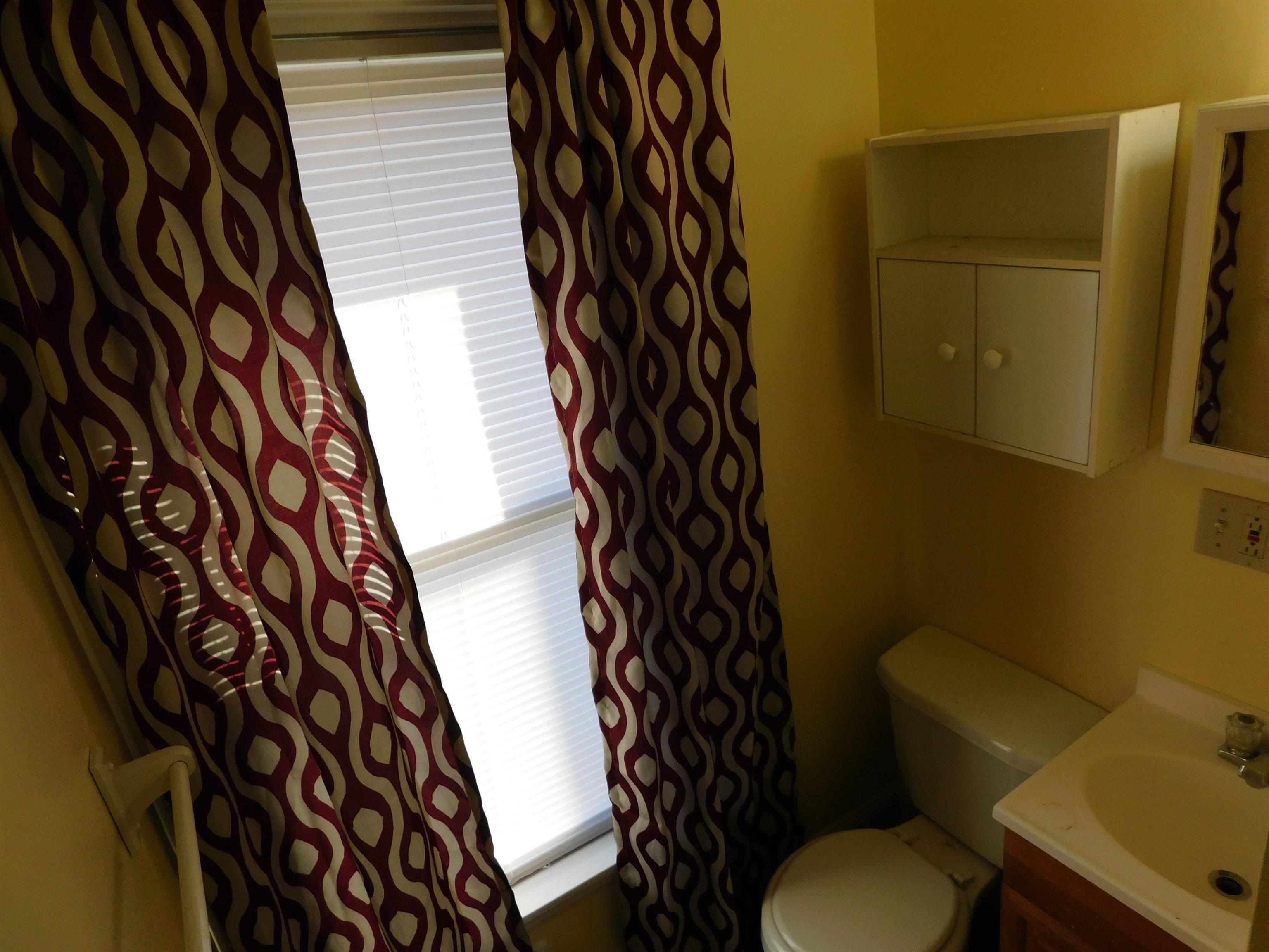 364 North Pleasant Street Property Photo 9