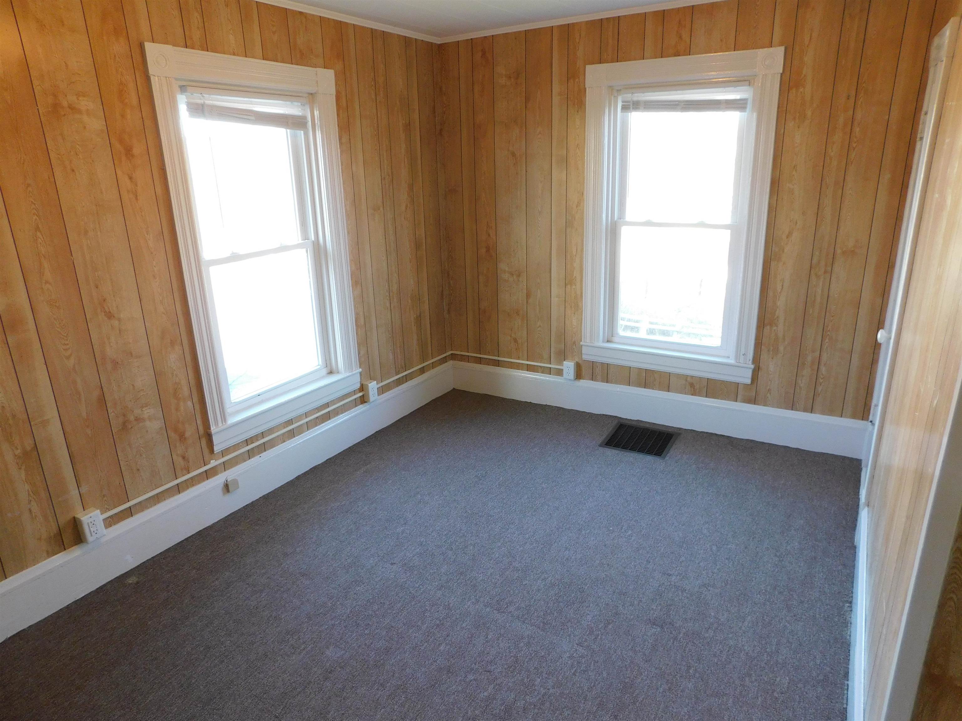 364 North Pleasant Street Property Photo 15