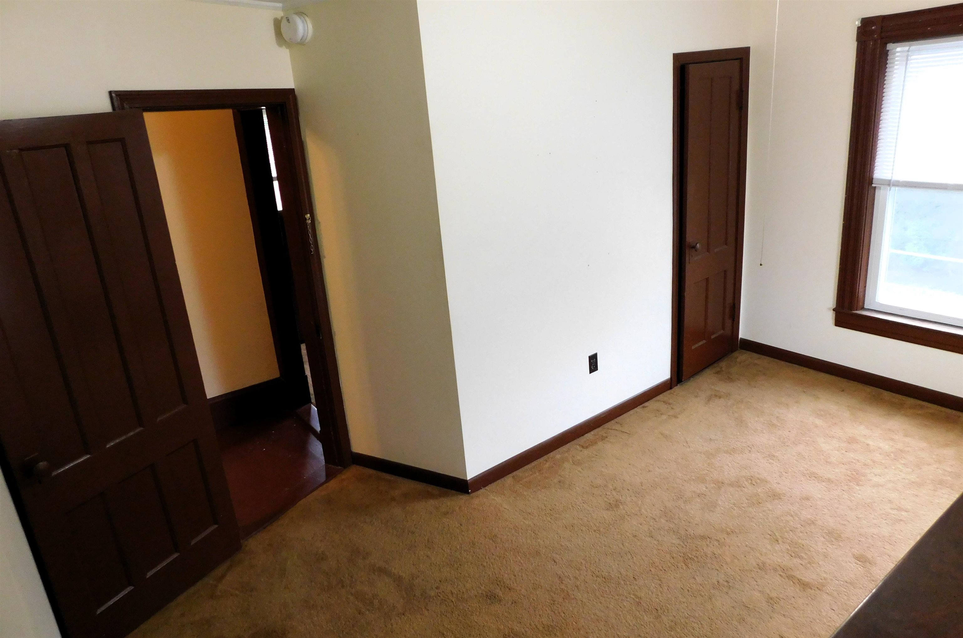 364 North Pleasant Street Property Photo 27