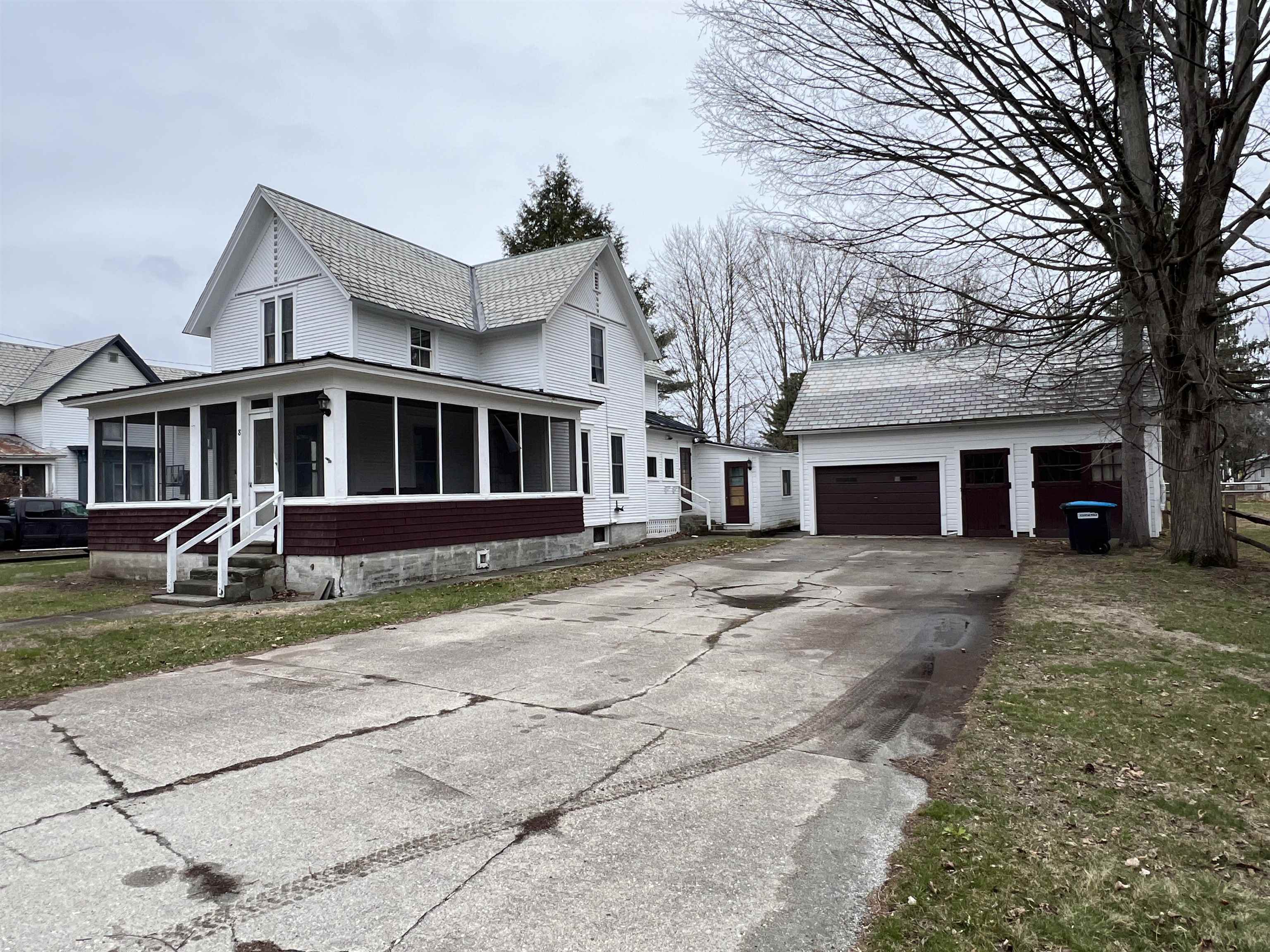 8 Third Street Property Photo