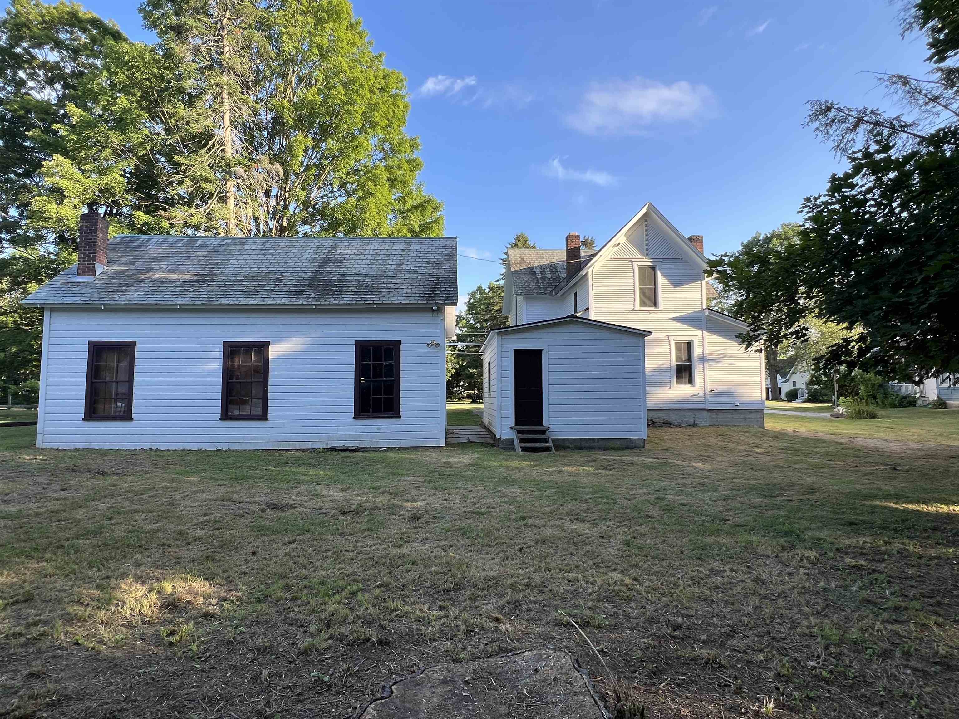 8 Third Street Property Photo 26