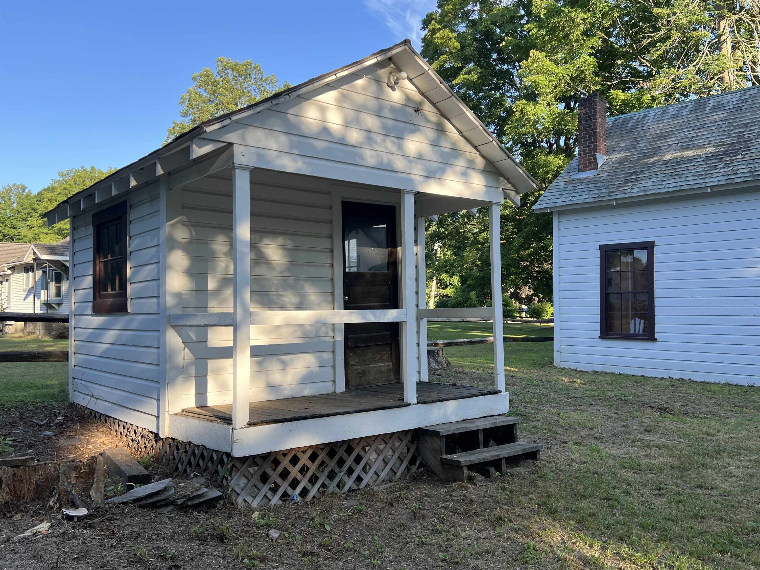 8 Third Street Property Photo 28