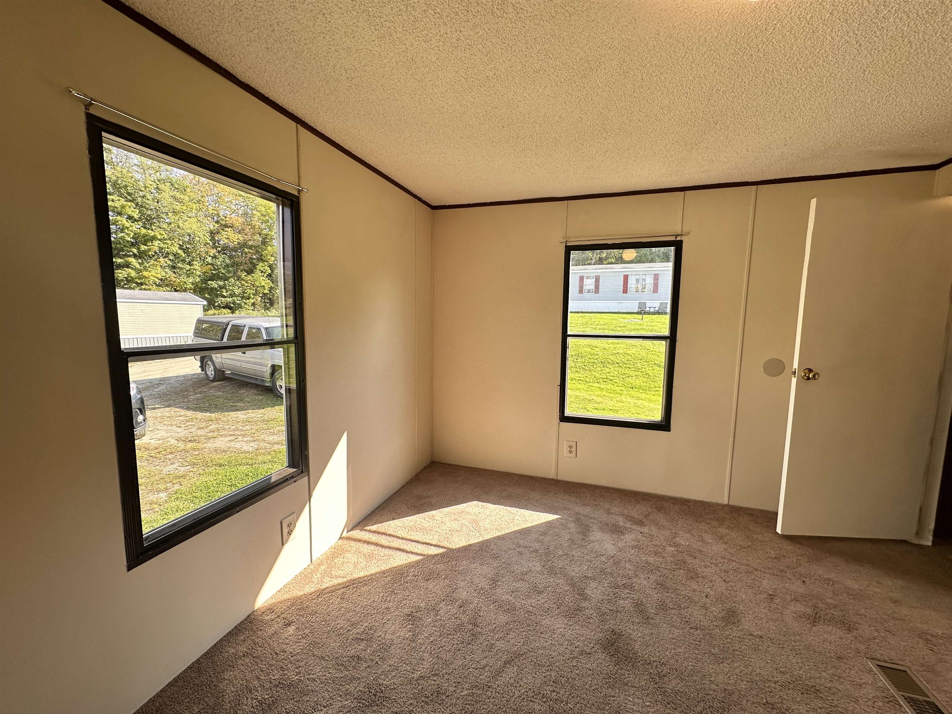 37 Pinney Lane Property Photo 15
