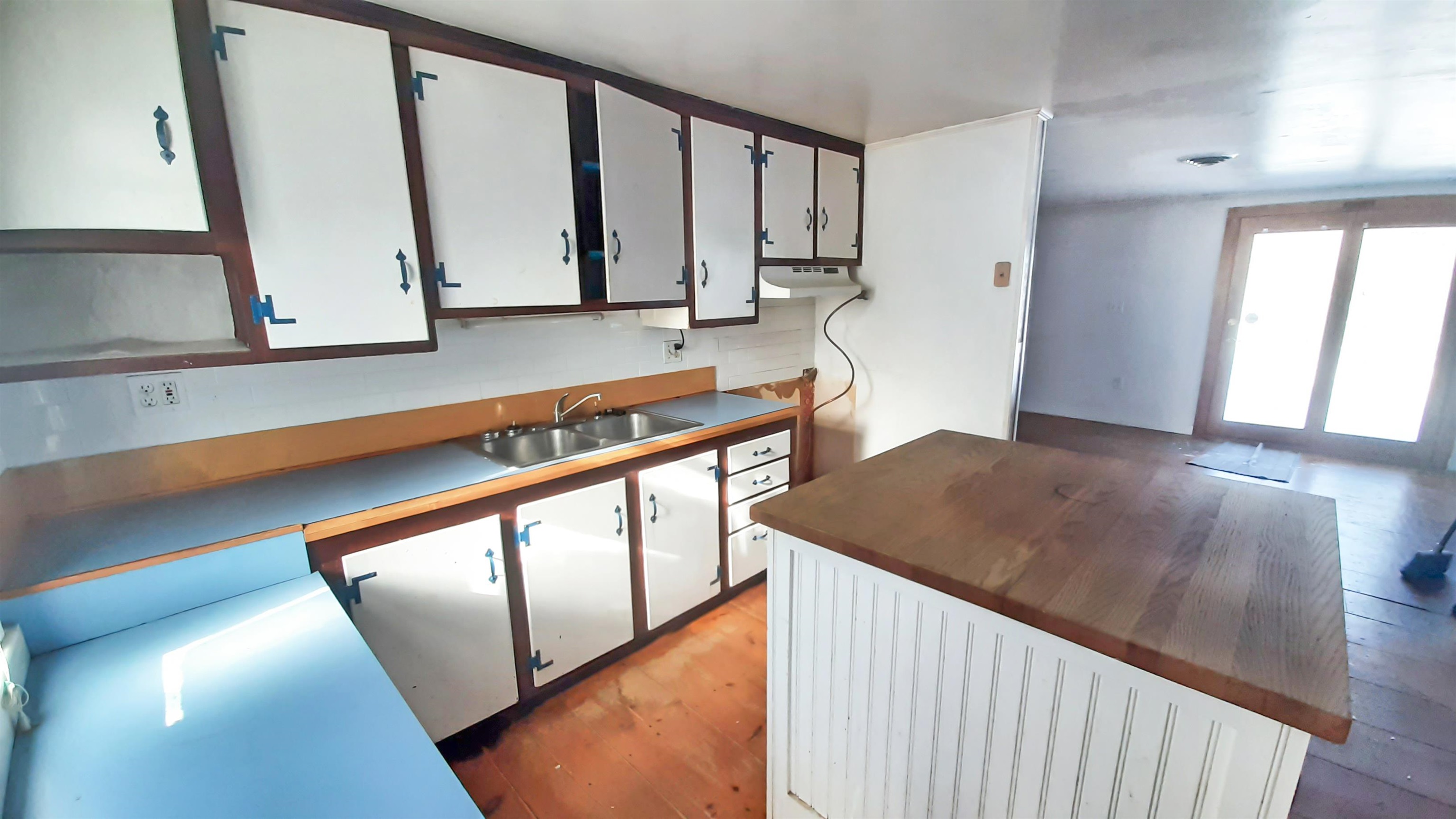 1568 South Hill Road Property Photo 7