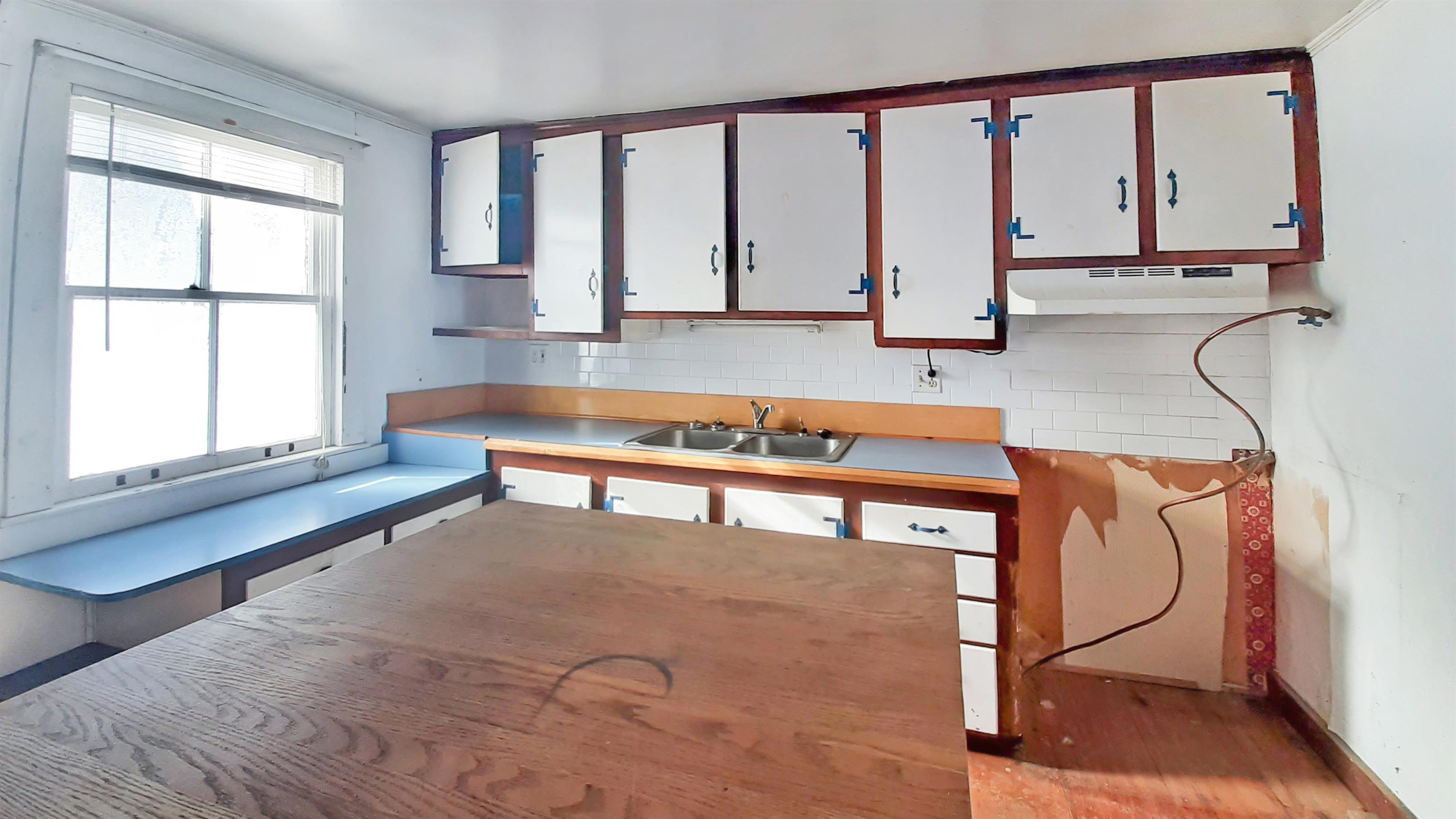 1568 South Hill Road Property Photo 8