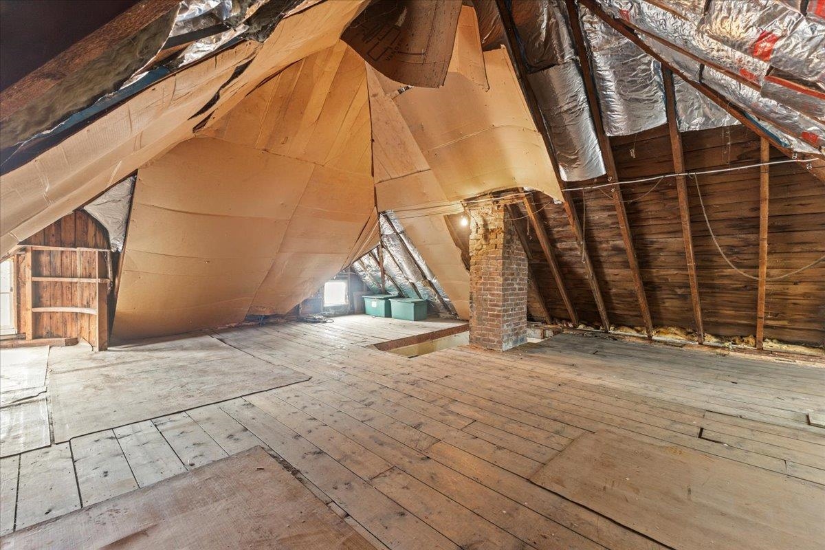 18 Randall Street Property Photo 35