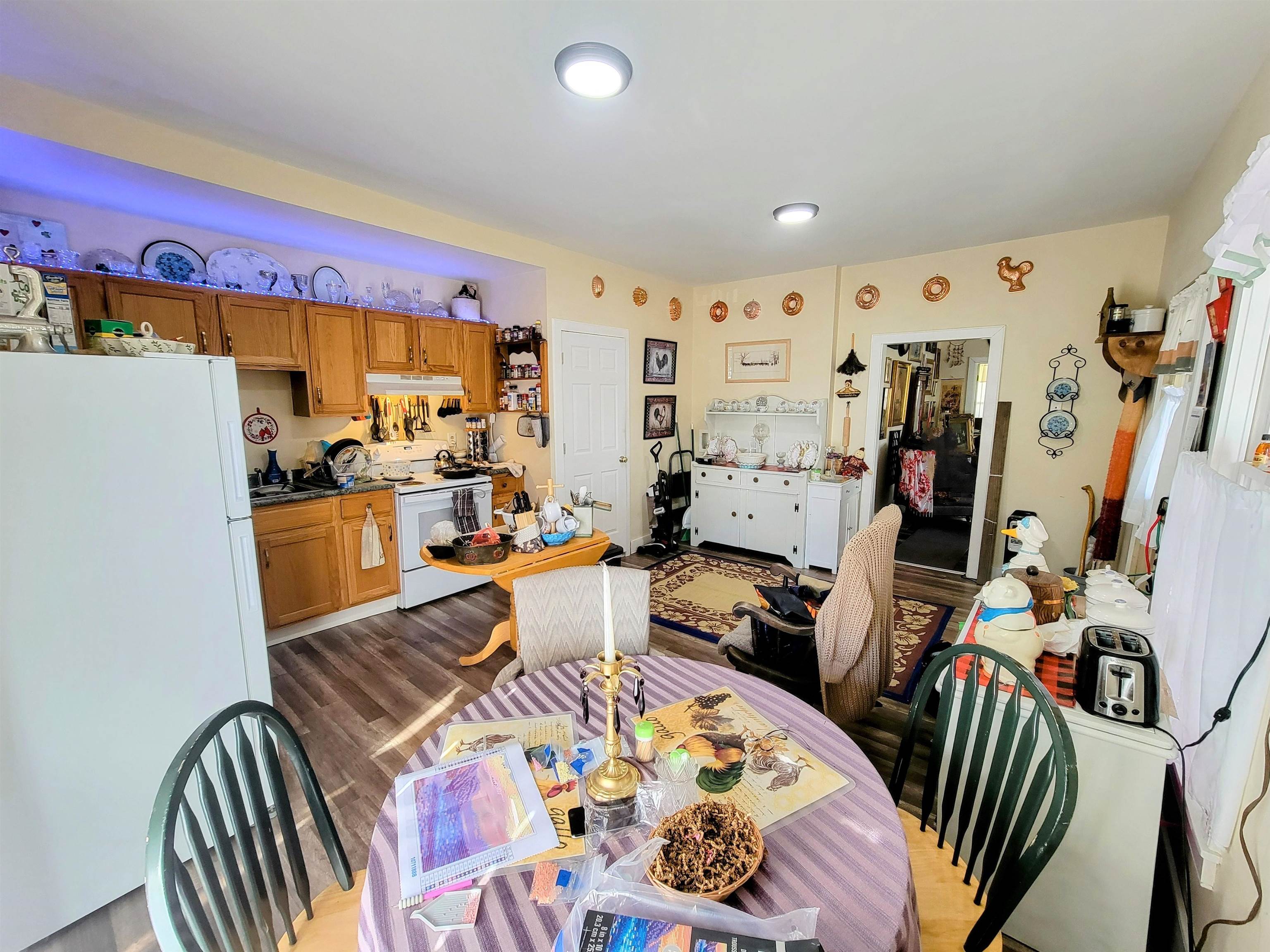 162 State Street Property Photo 5
