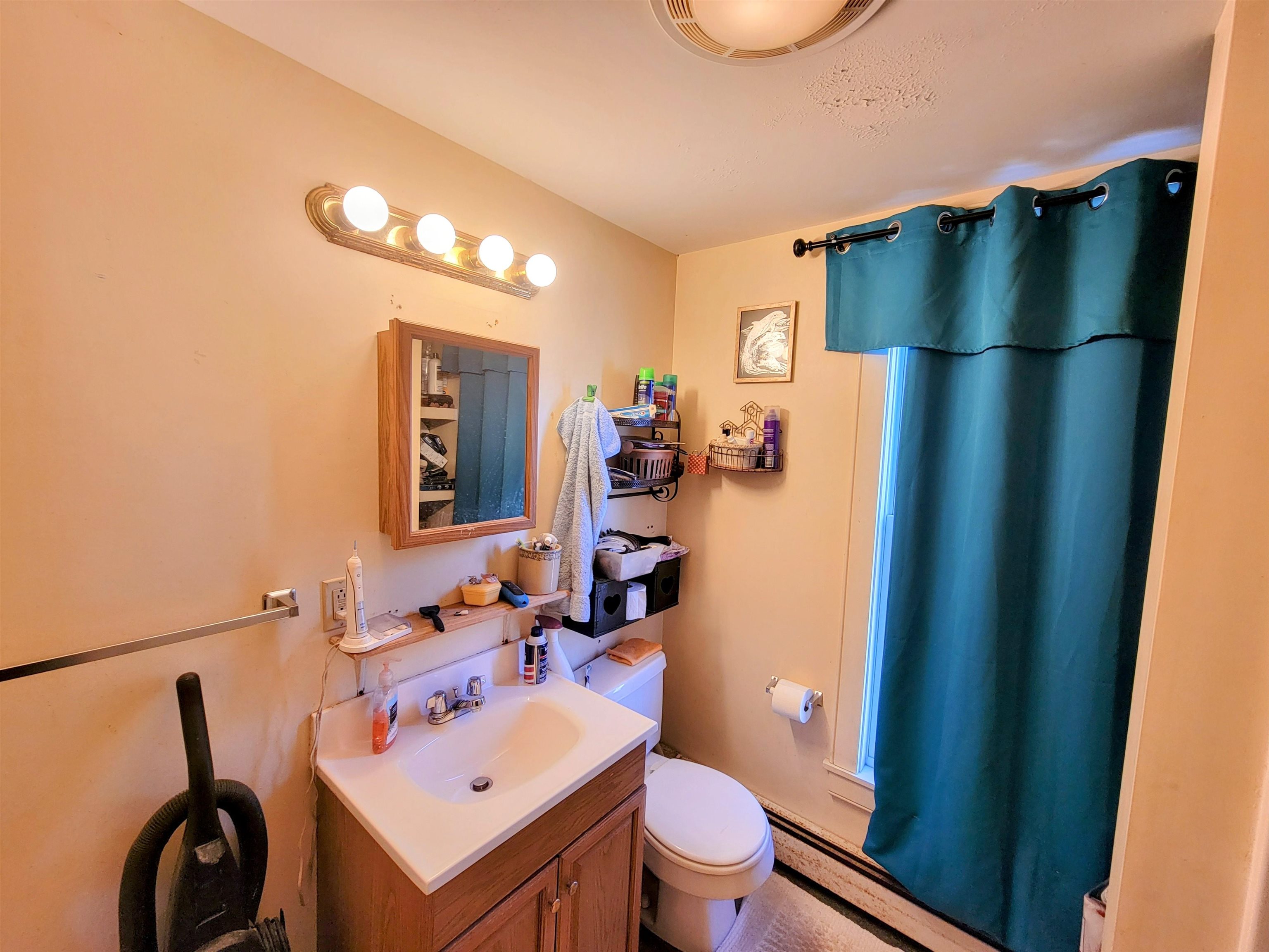 162 State Street Property Photo 12