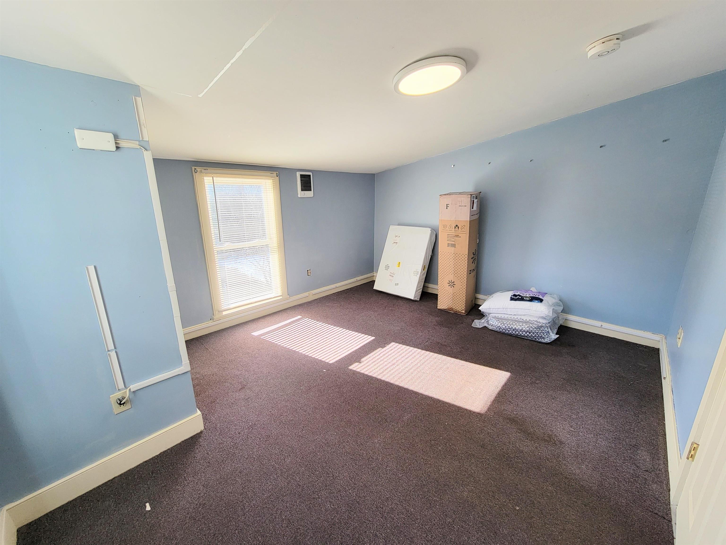 162 State Street Property Photo 18