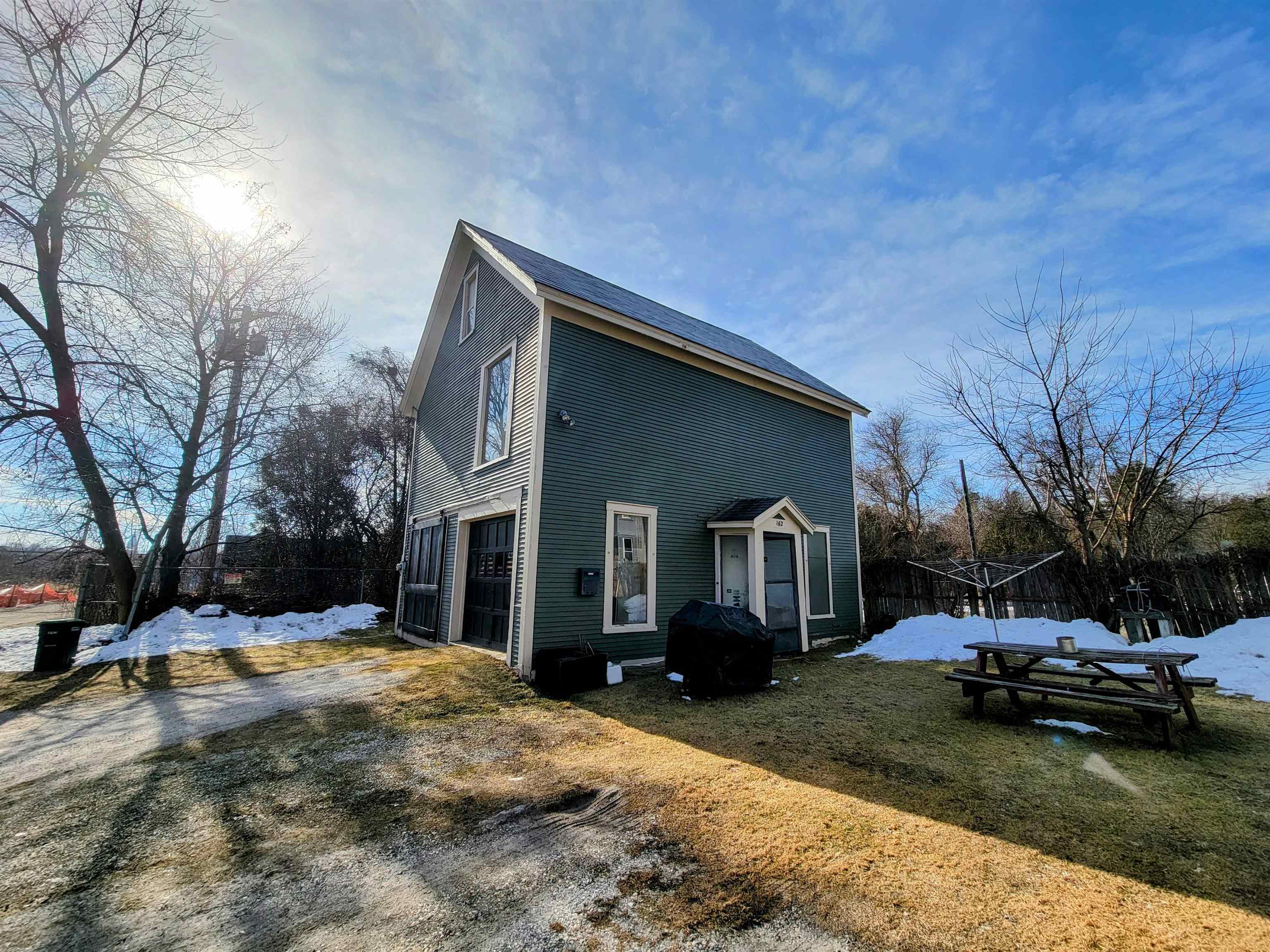 162 State Street Property Photo 22