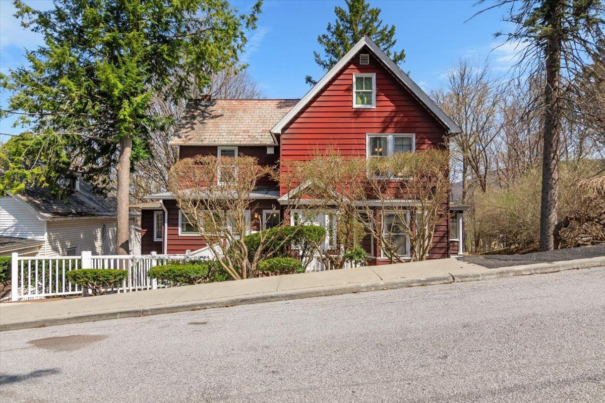 120 Imperial Avenue Property Photo 3