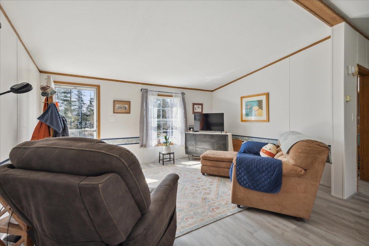 1928 West Lunenburg Road Property Photo 4