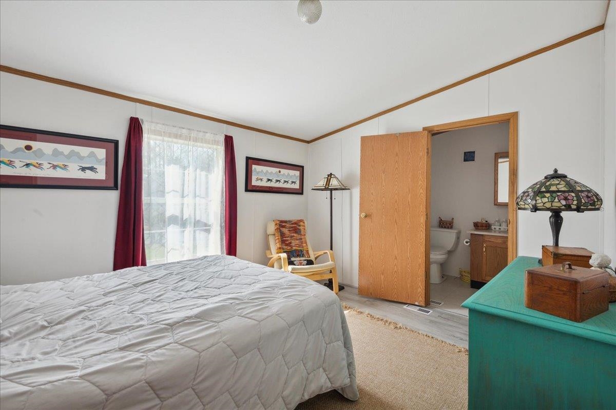1928 West Lunenburg Road Property Photo 7