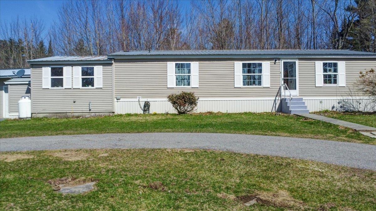 1928 West Lunenburg Road Property Photo 27