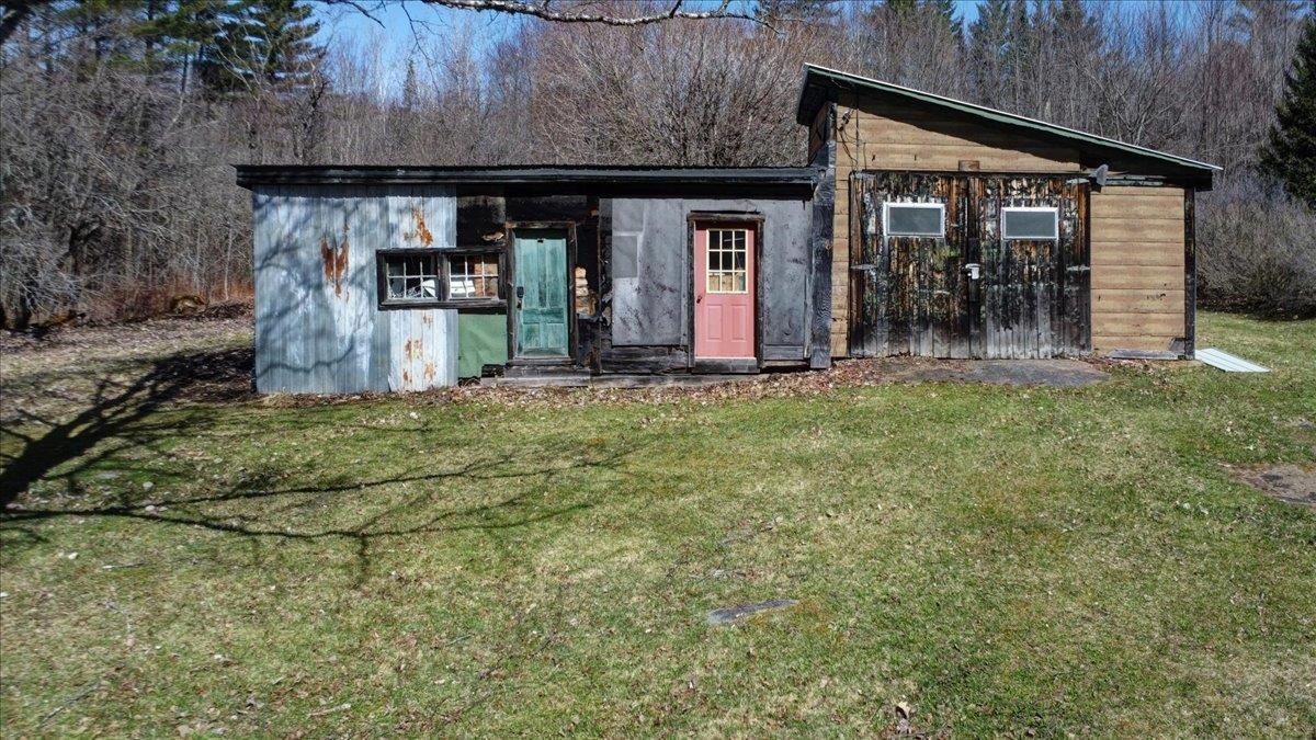 1928 West Lunenburg Road Property Photo 39
