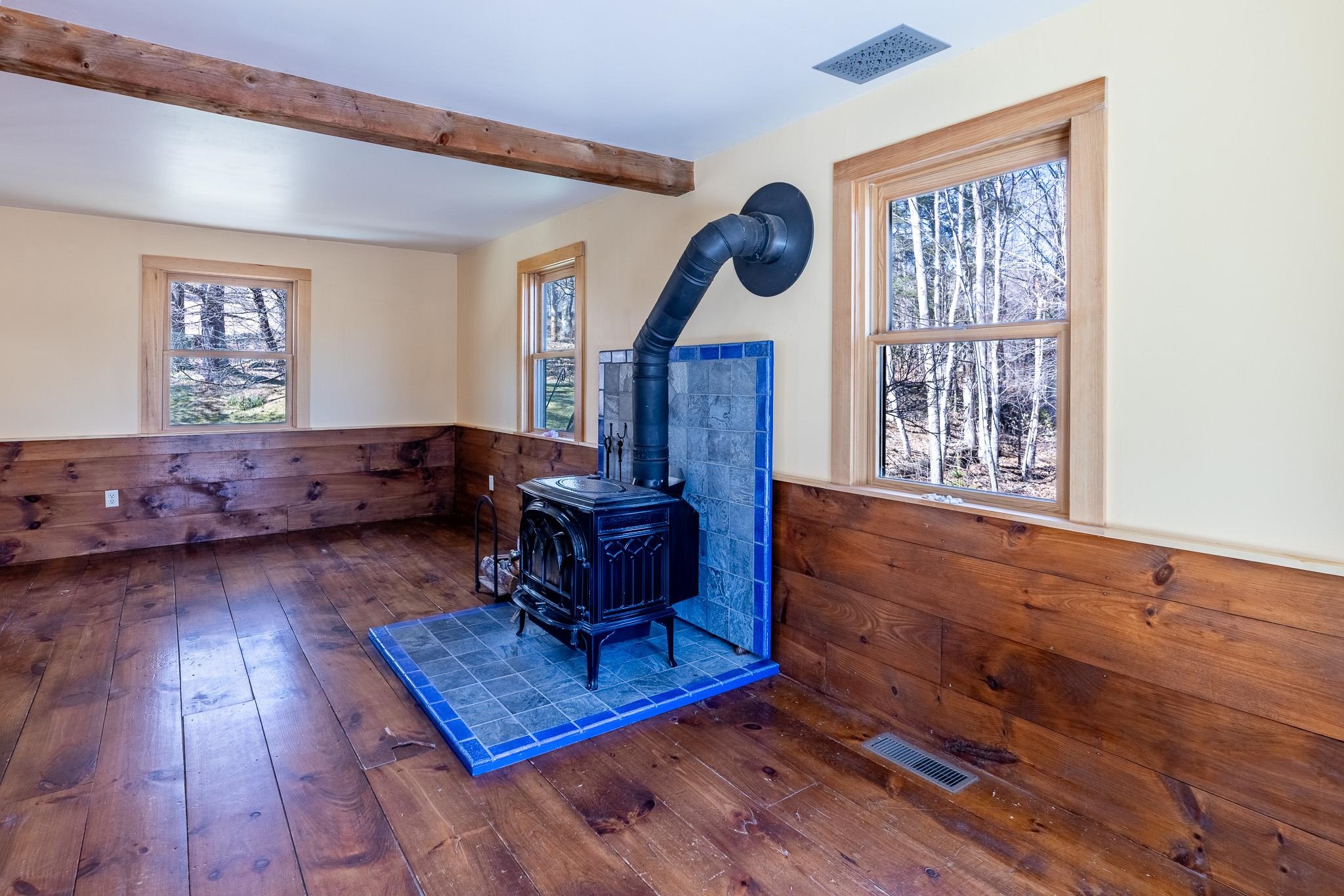 1165 Podunk Road Property Photo 7