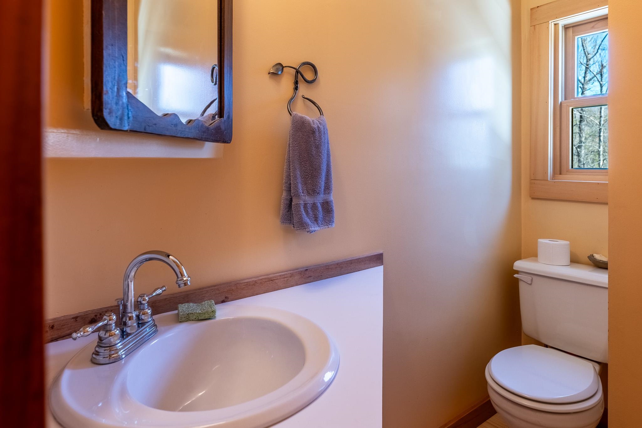 1165 Podunk Road Property Photo 11