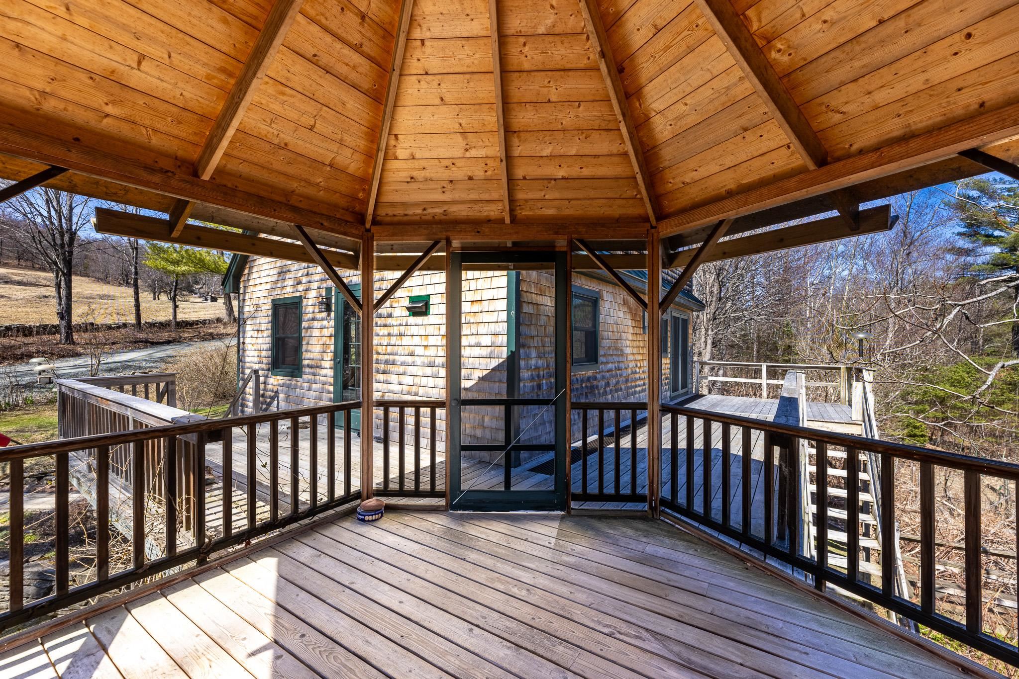 1165 Podunk Road Property Photo 21