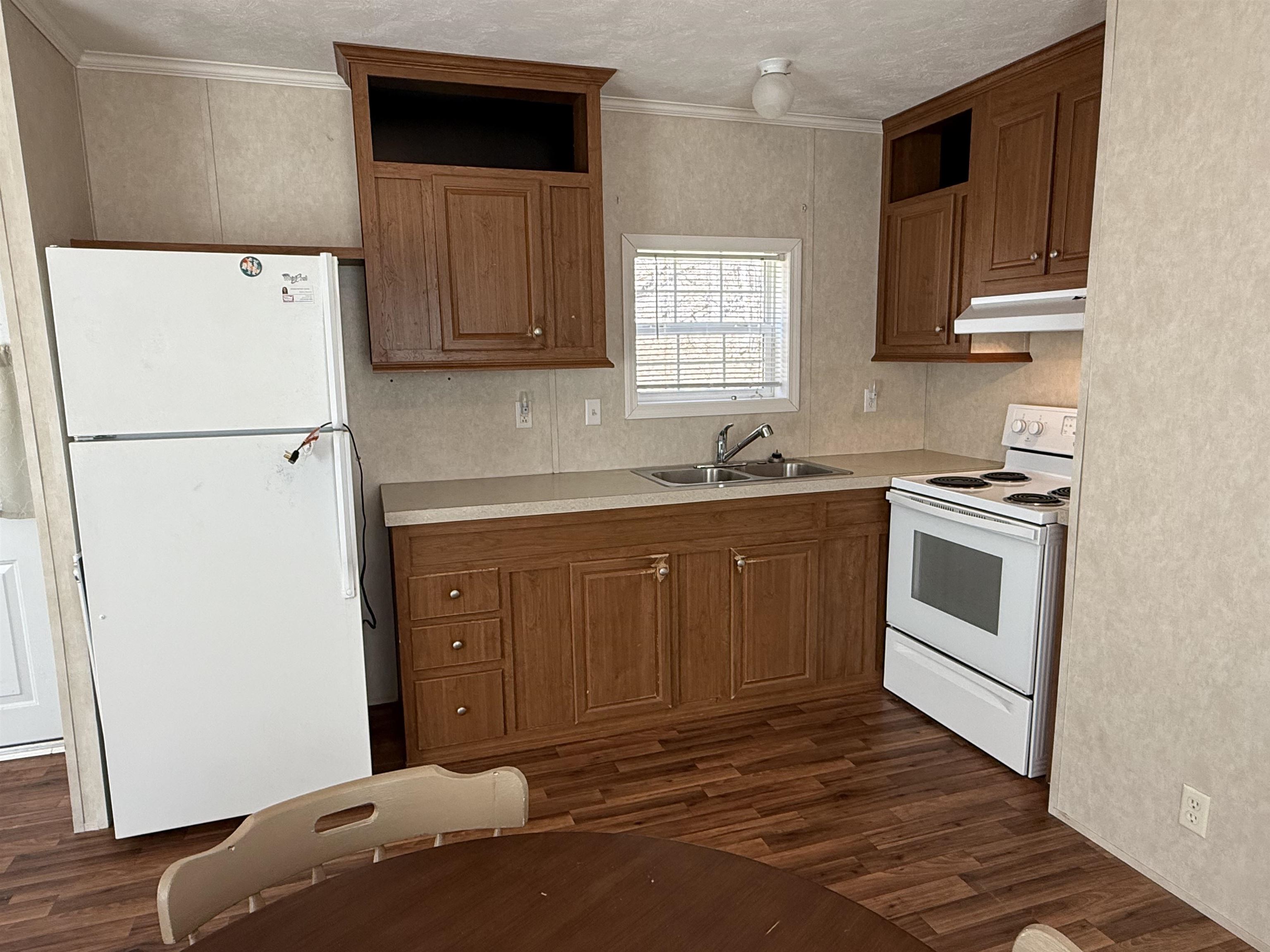 501 Gates Road Property Photo 7