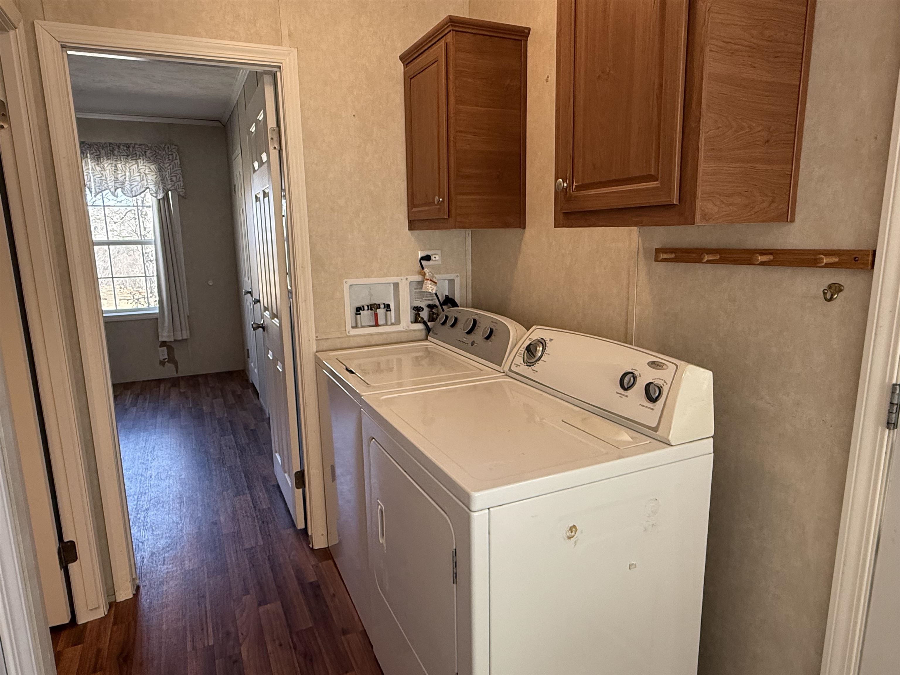 501 Gates Road Property Photo 8