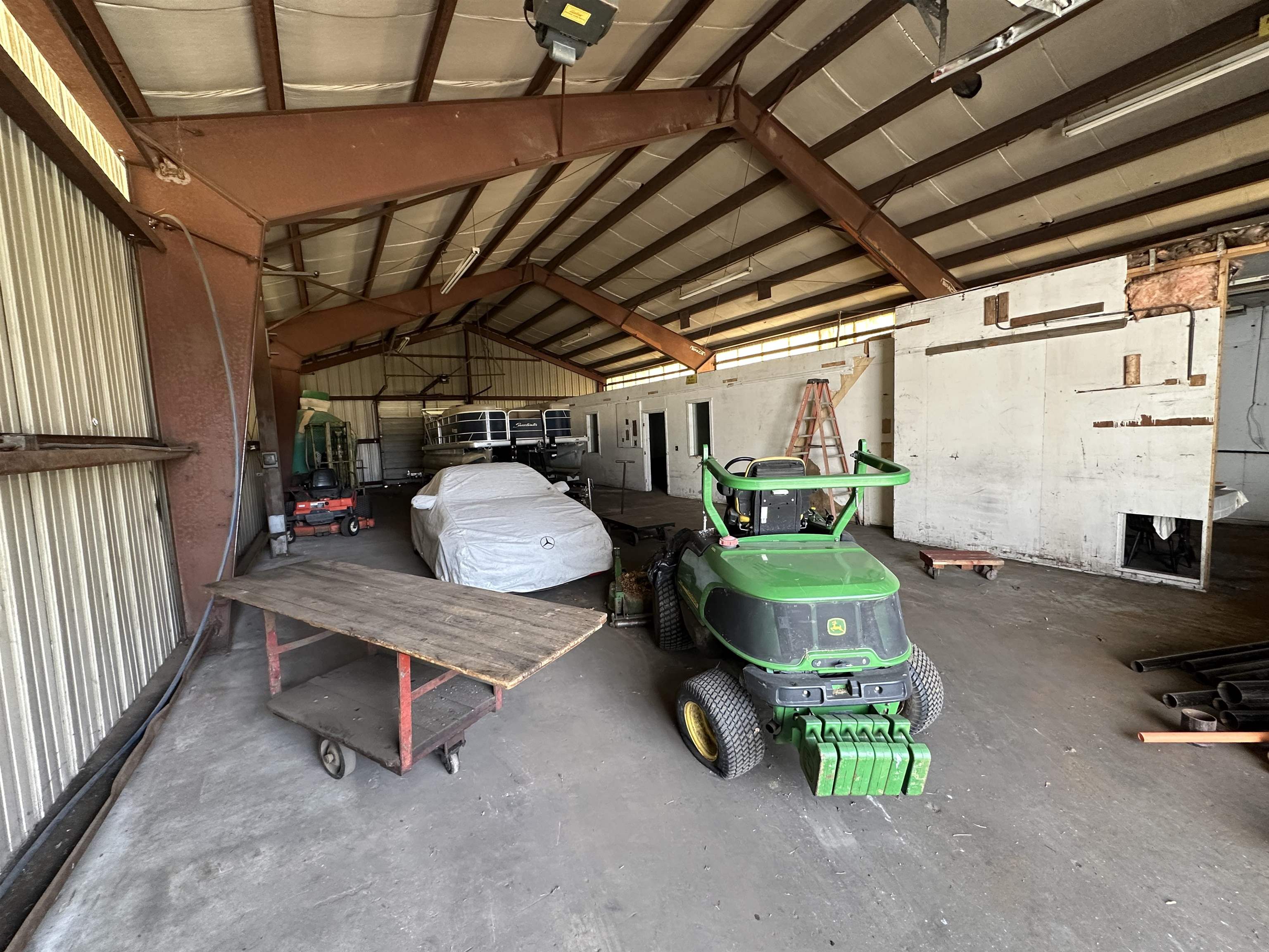2 Pine Street Property Photo 15