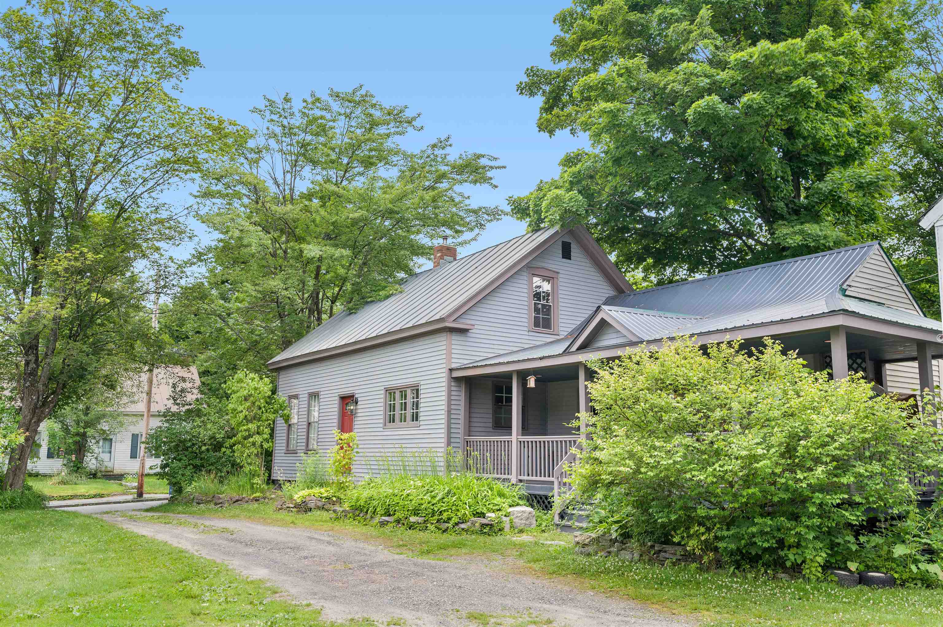 304 Wall Street Property Photo 3