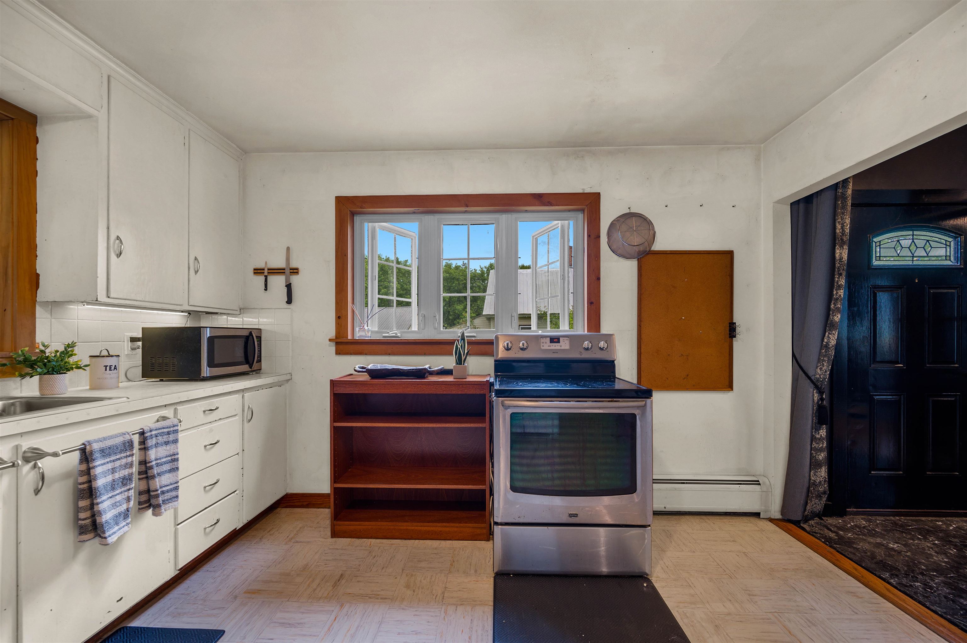 304 Wall Street Property Photo 14