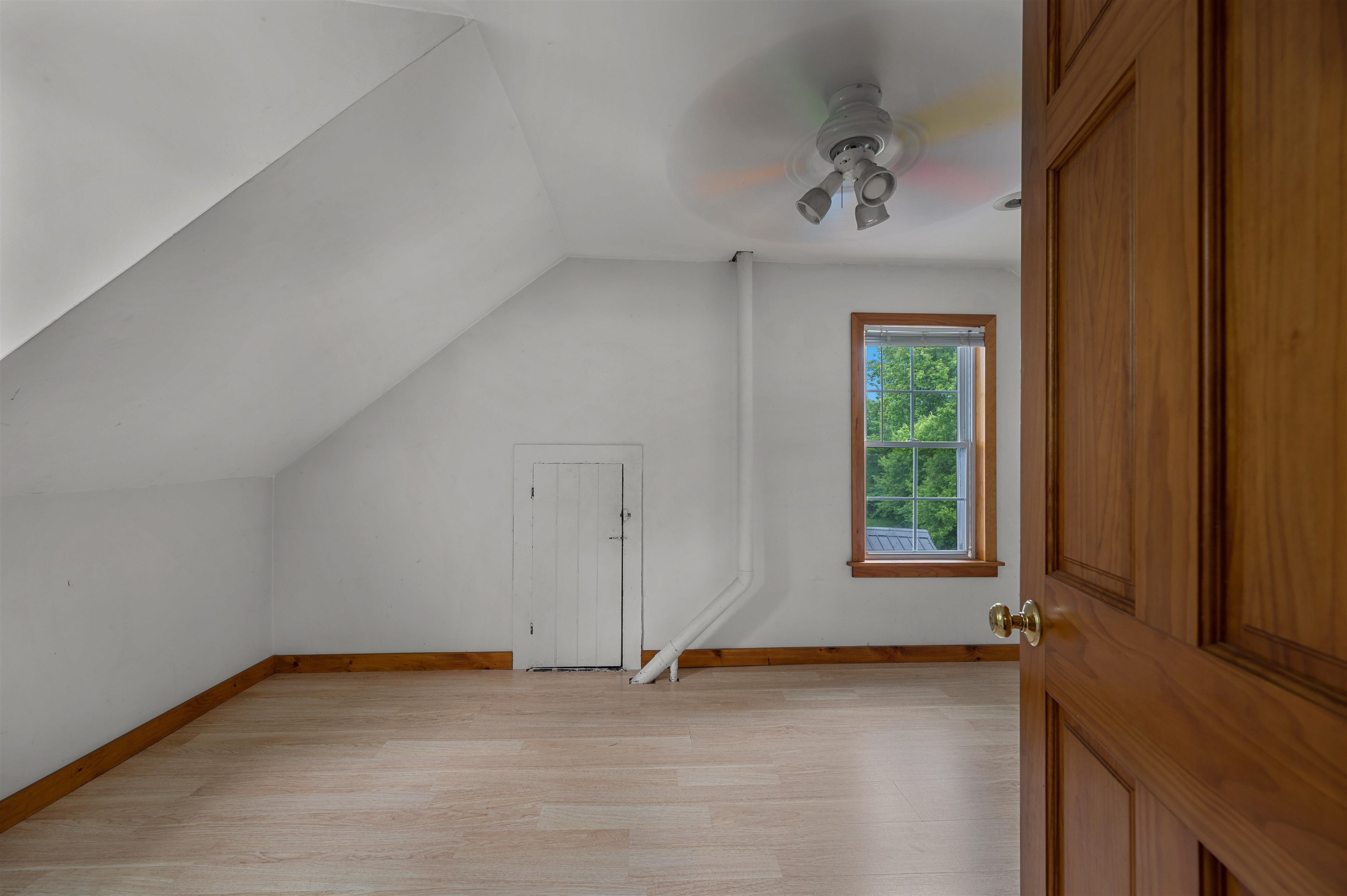 304 Wall Street Property Photo 34