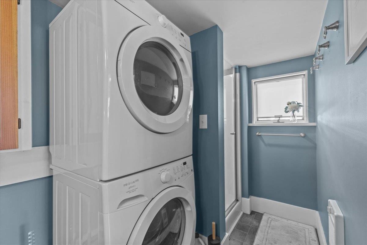 160 Seminary Street Property Photo 27