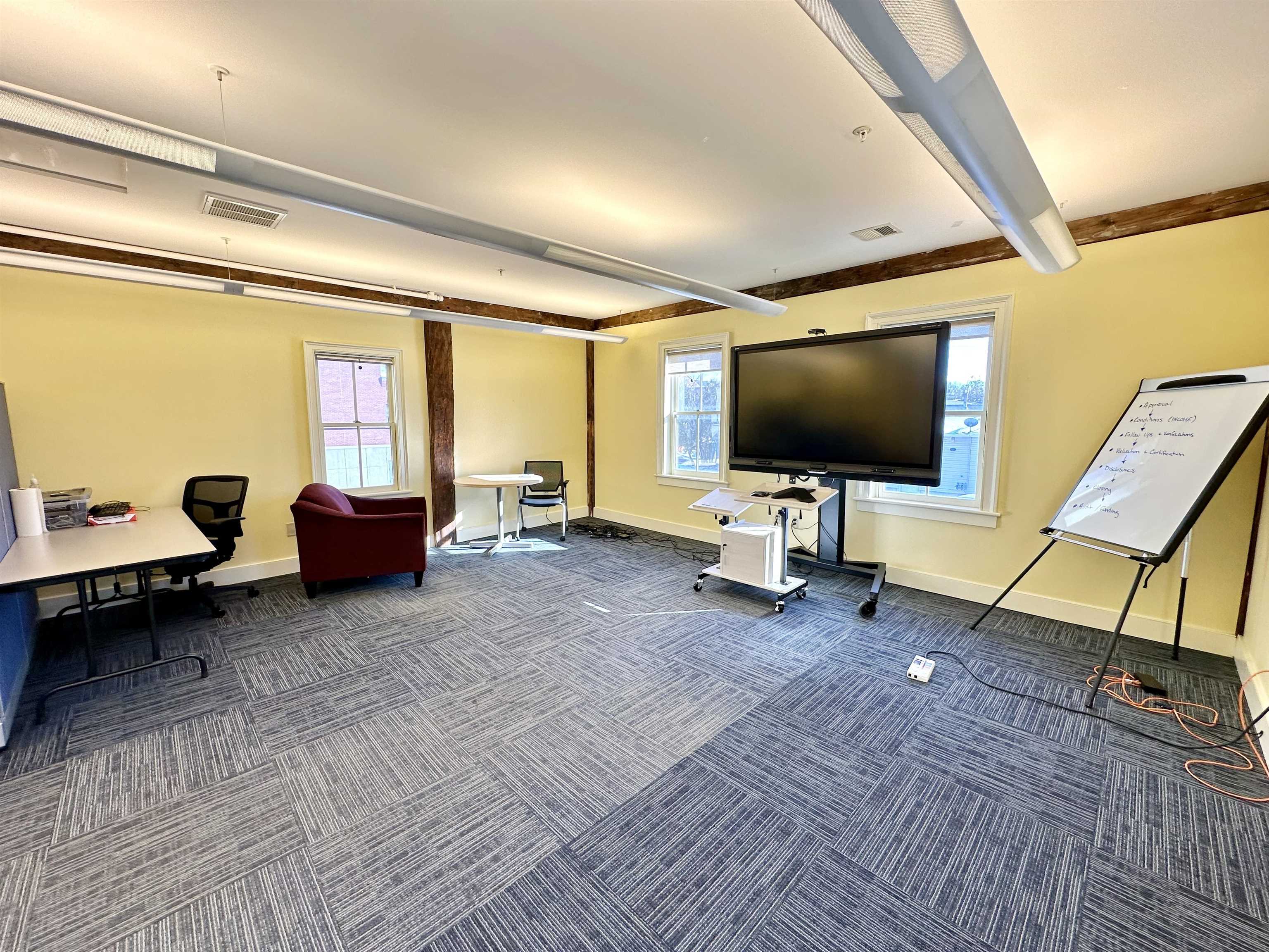 60 Lake Street Property Photo 8
