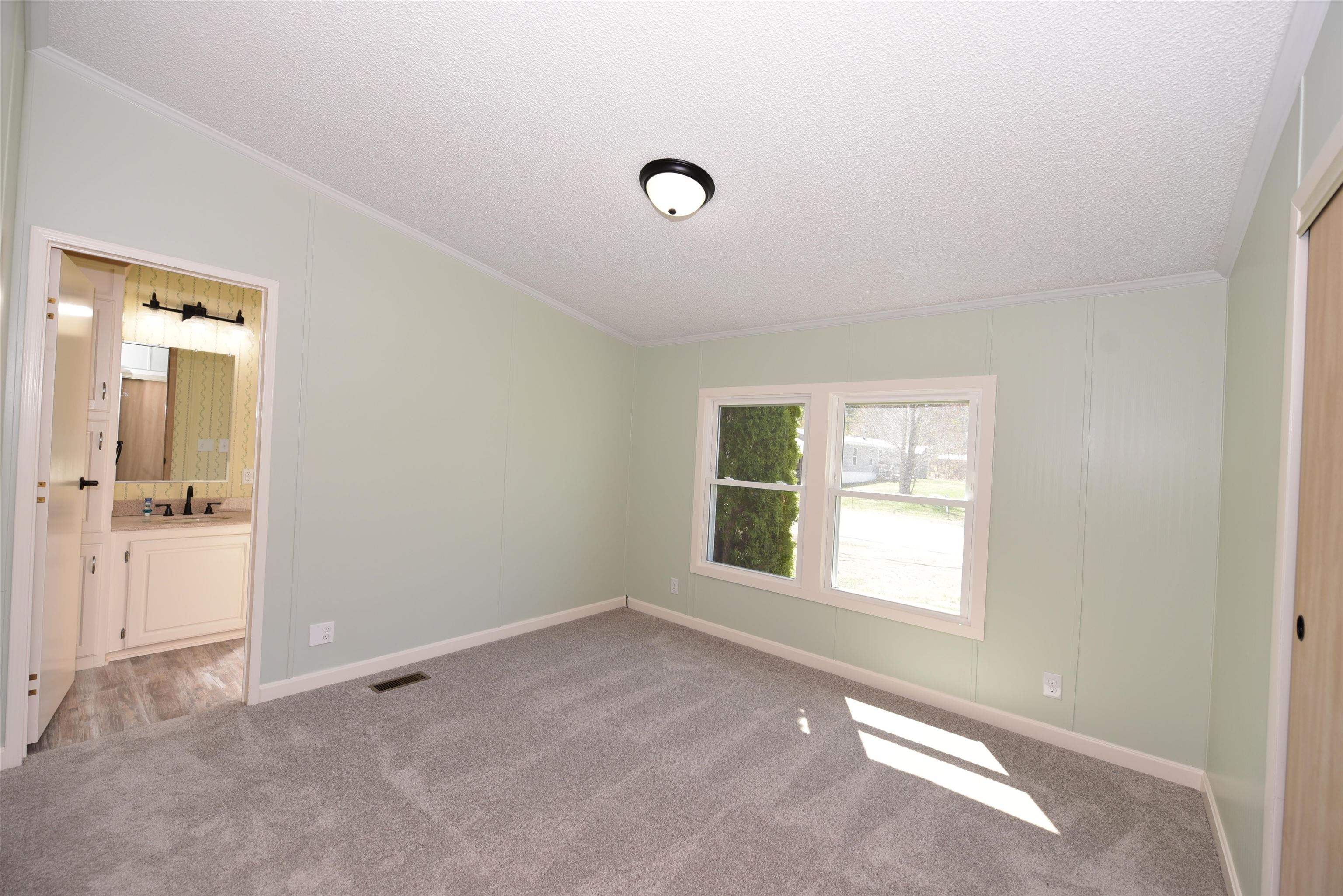 74 Lamplighter Drive Property Photo 39