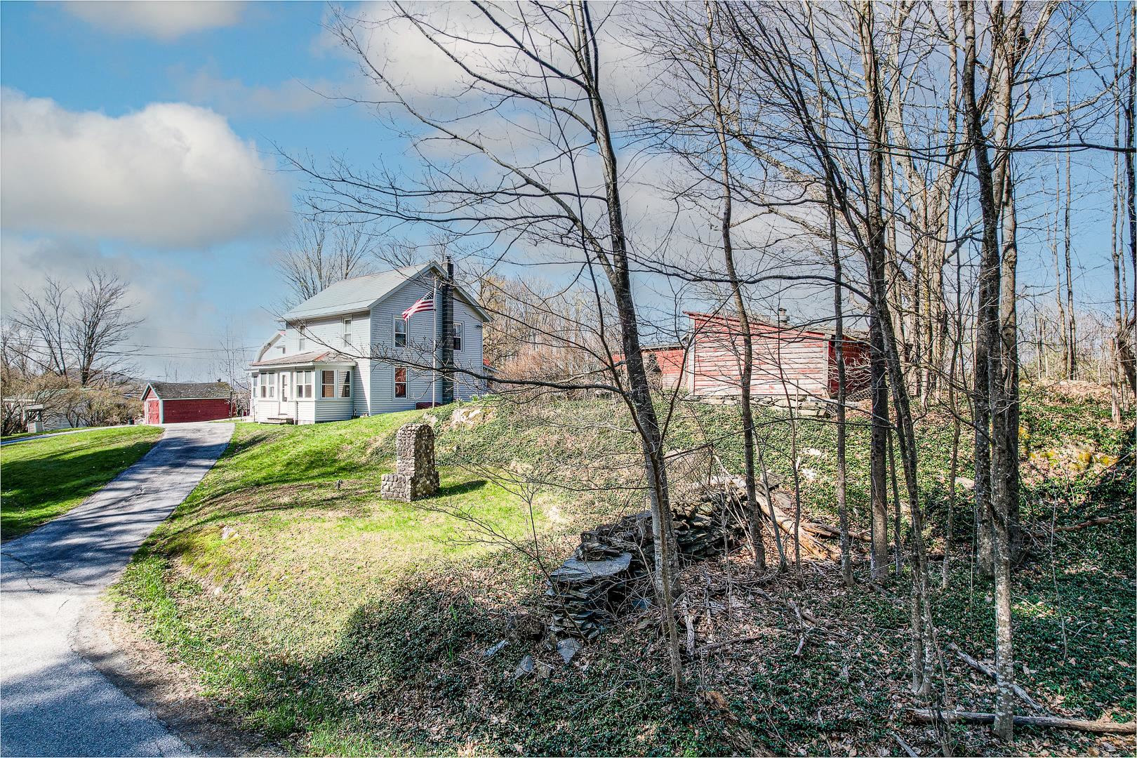 416 Upper Road Property Photo 1