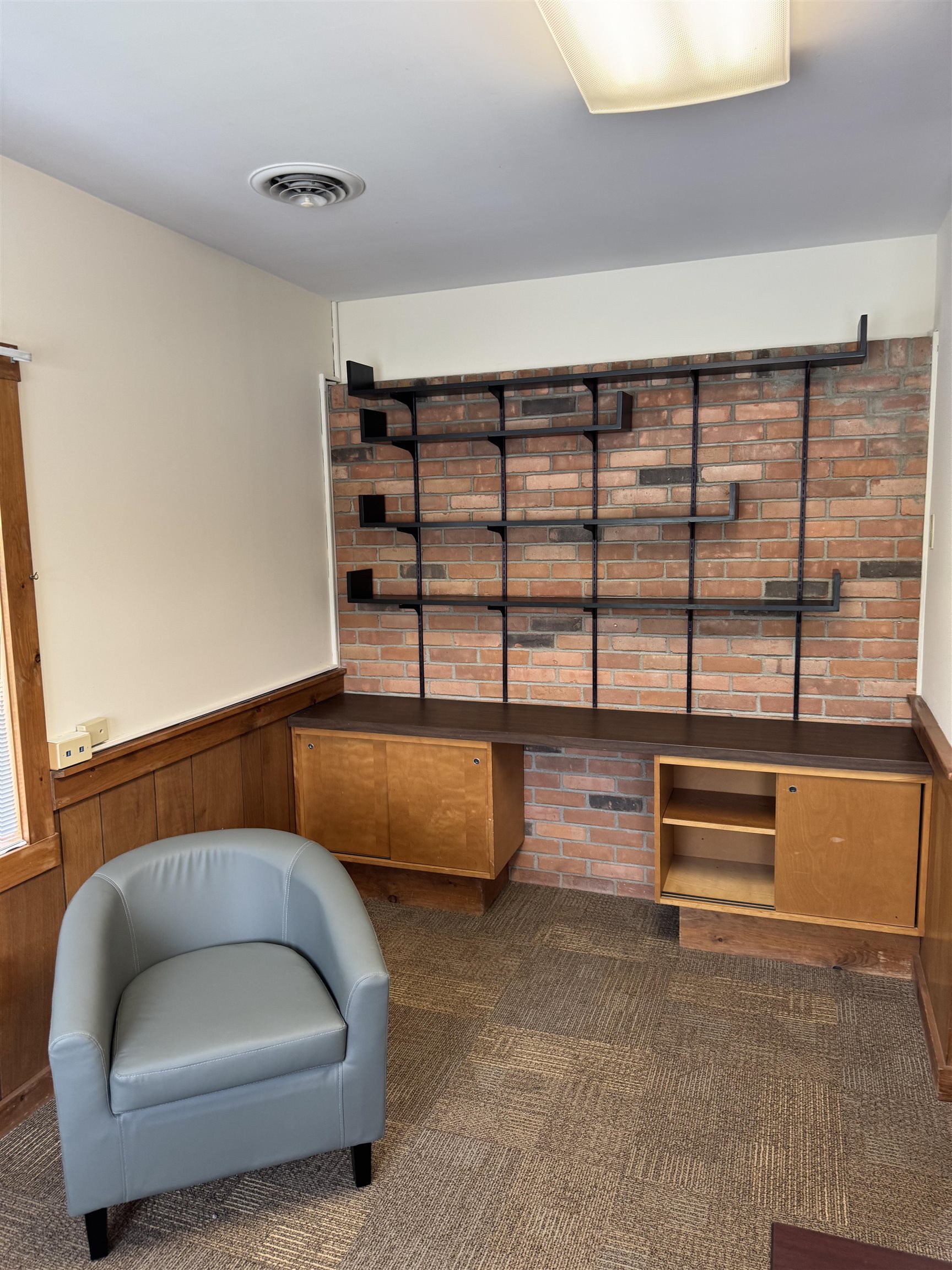 98 Allen Street Property Photo 4